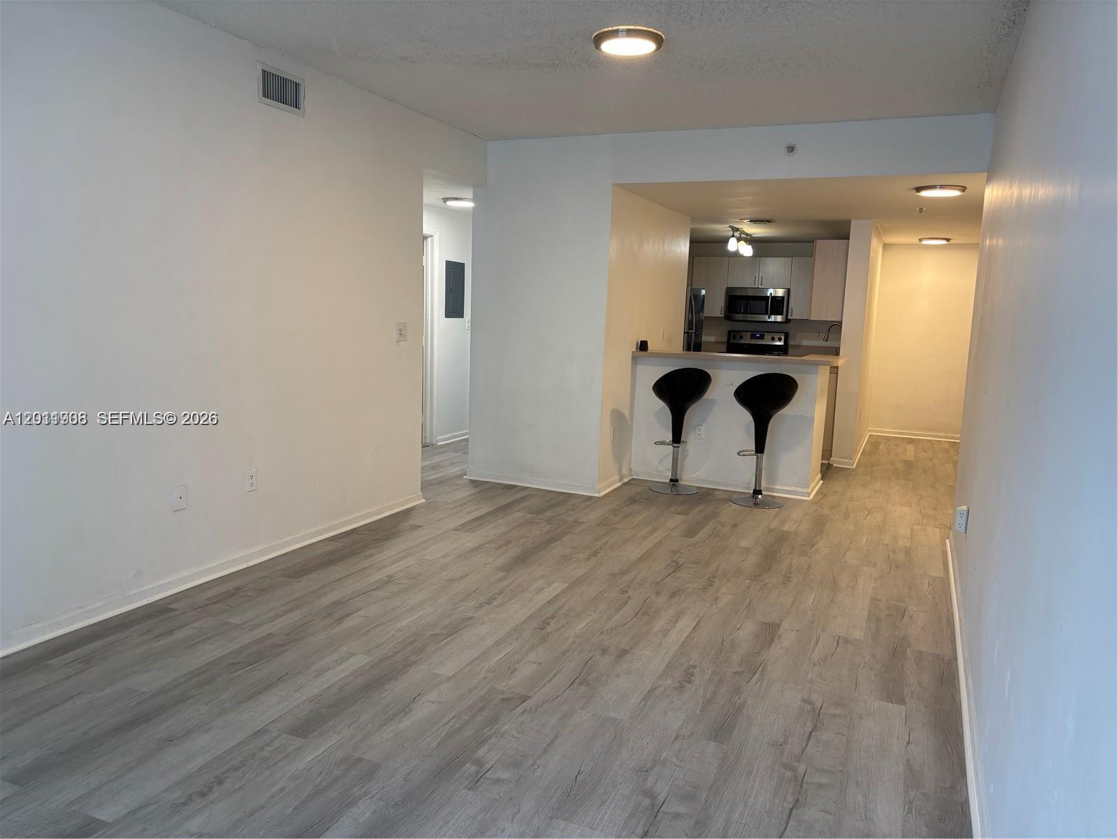 185 SE 14th Ter #603, Miami FL 33131