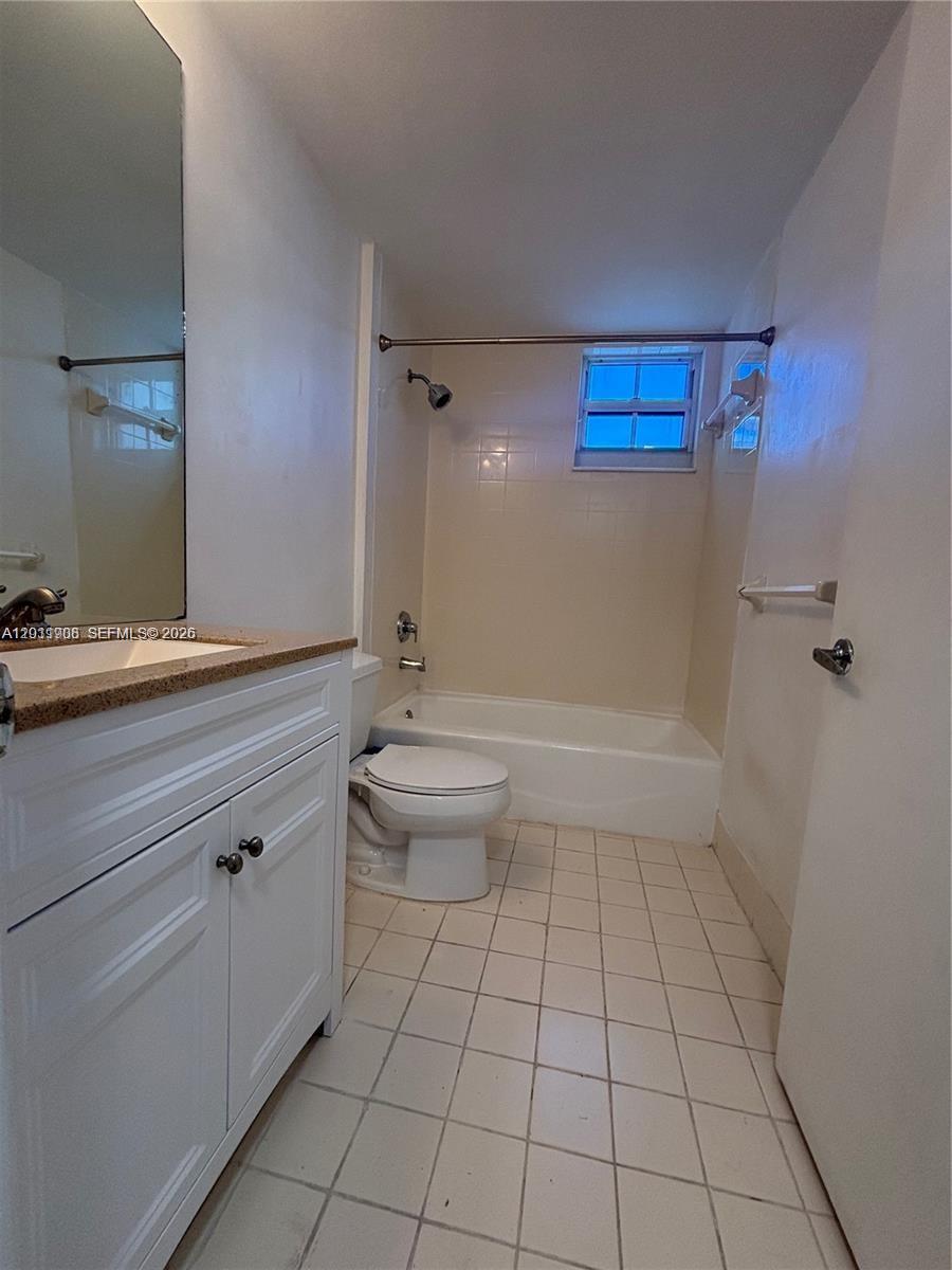 185 SE 14th Ter #603, Miami FL 33131