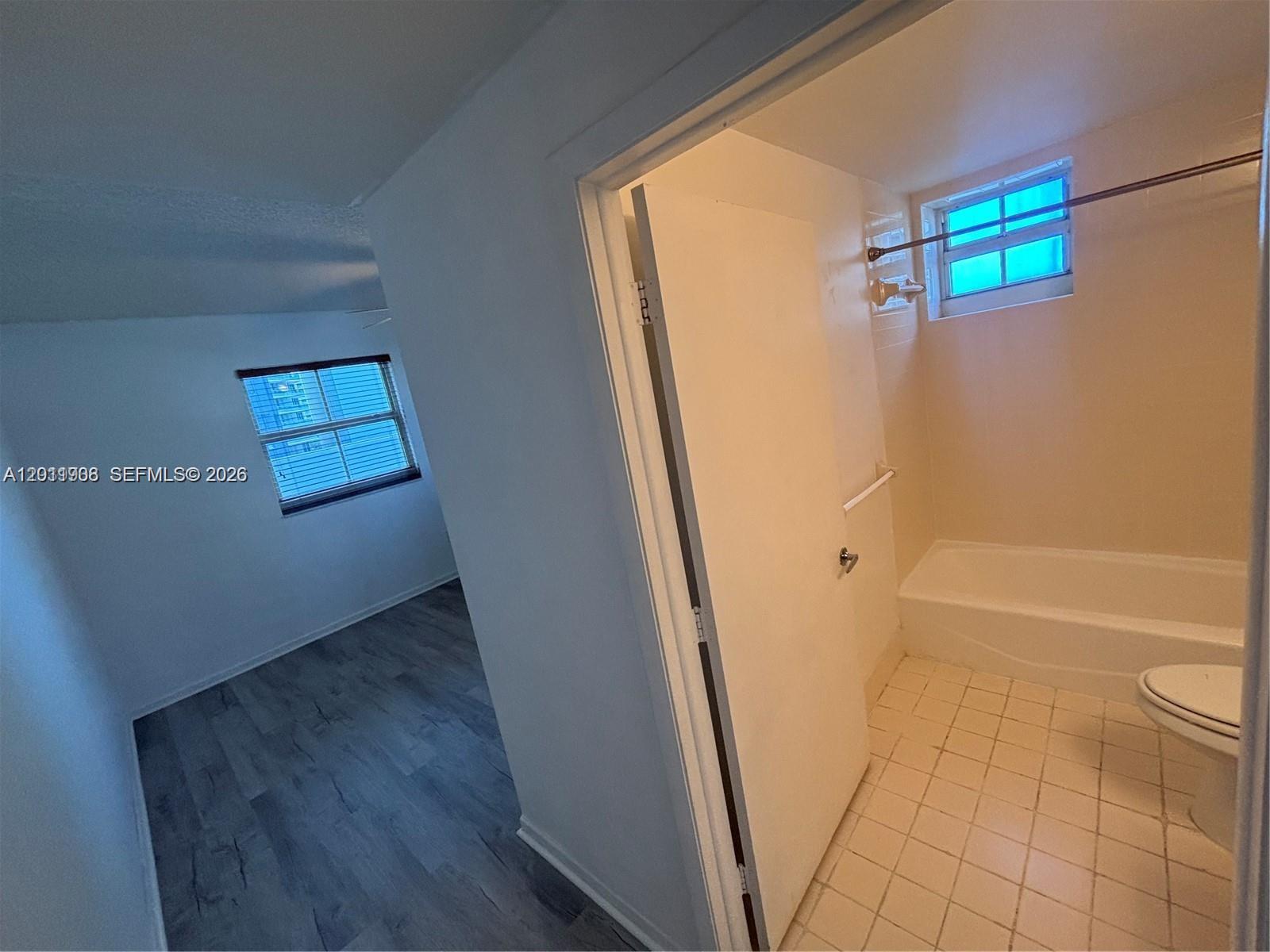 185 SE 14th Ter #603, Miami FL 33131