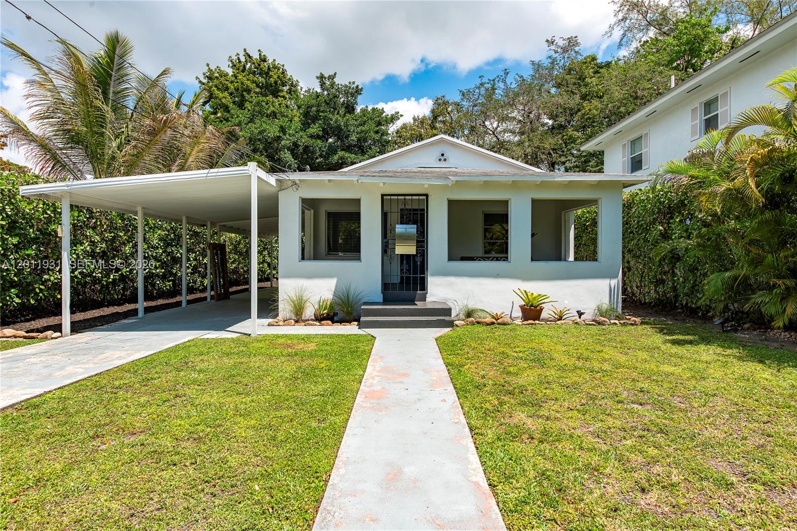 3655 Oak Ave #3655, Miami FL 33133