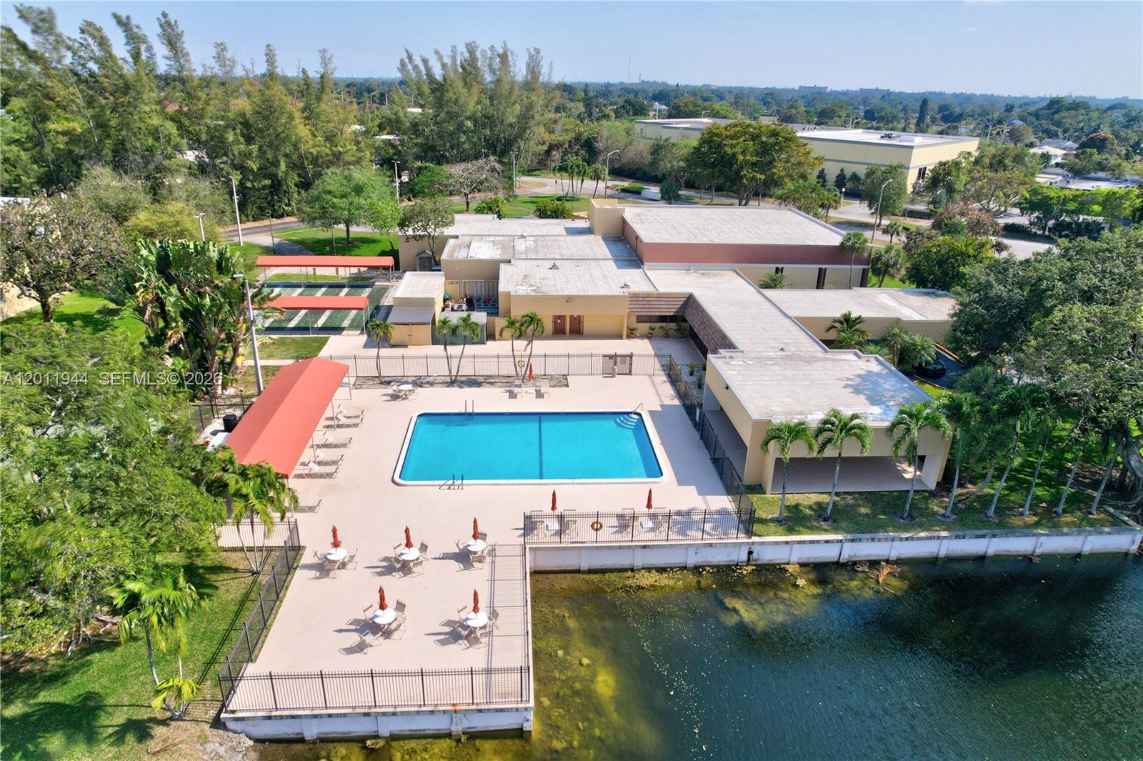 5860 NW 64th Ave #102, Tamarac FL 33319