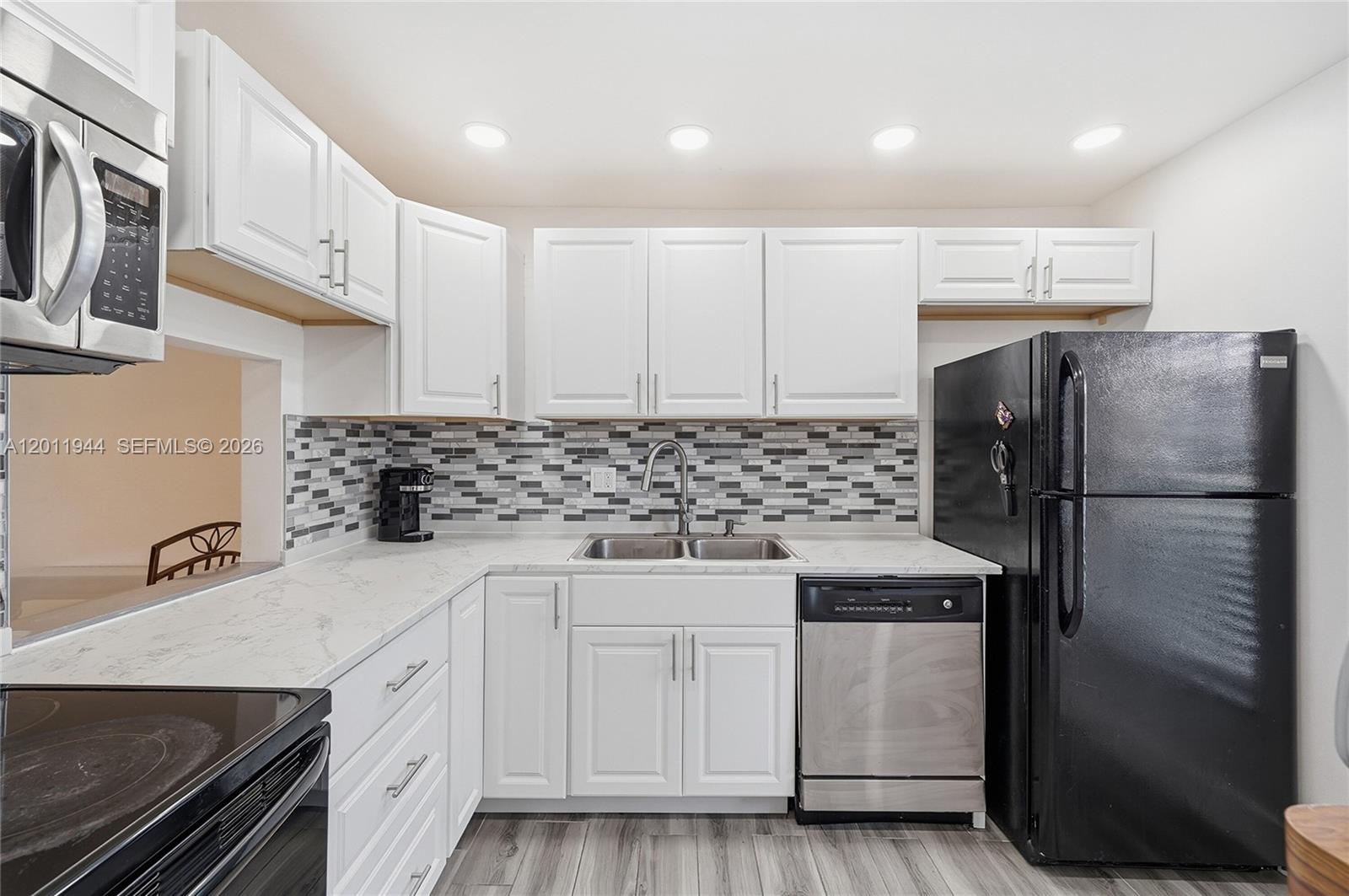 5860 NW 64th Ave #102, Tamarac FL 33319