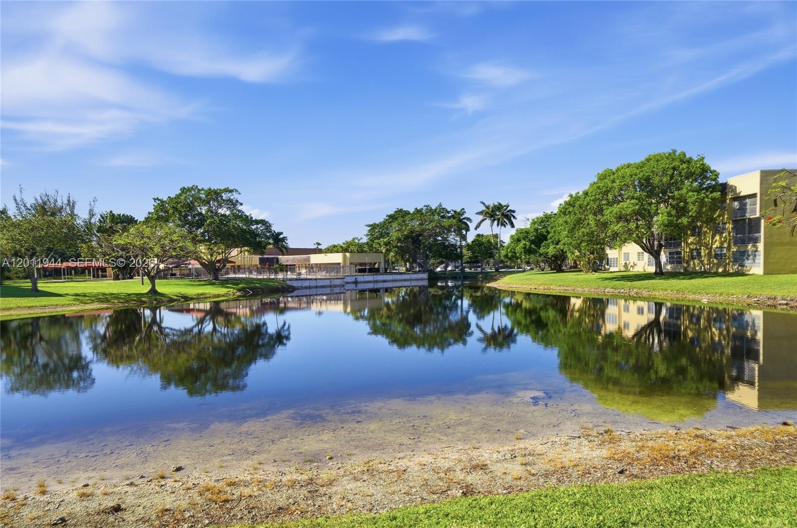 5860 NW 64th Ave #102, Tamarac FL 33319