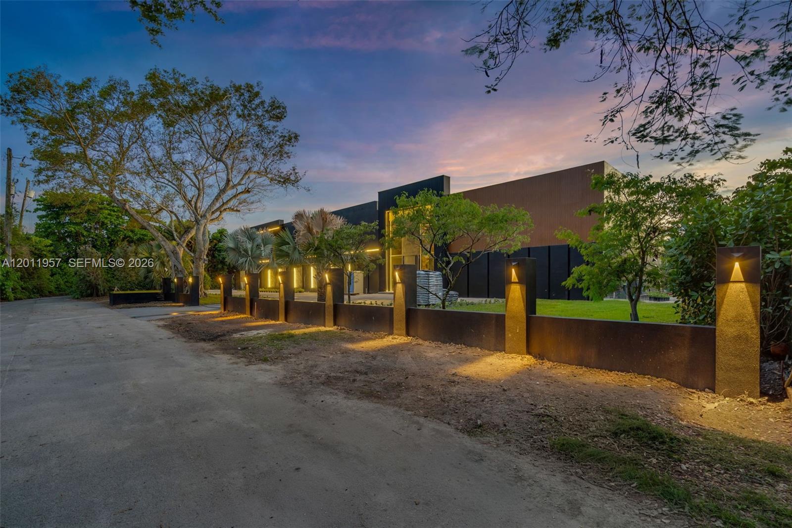 13500 SW 69th Ave, Pinecrest FL 33156