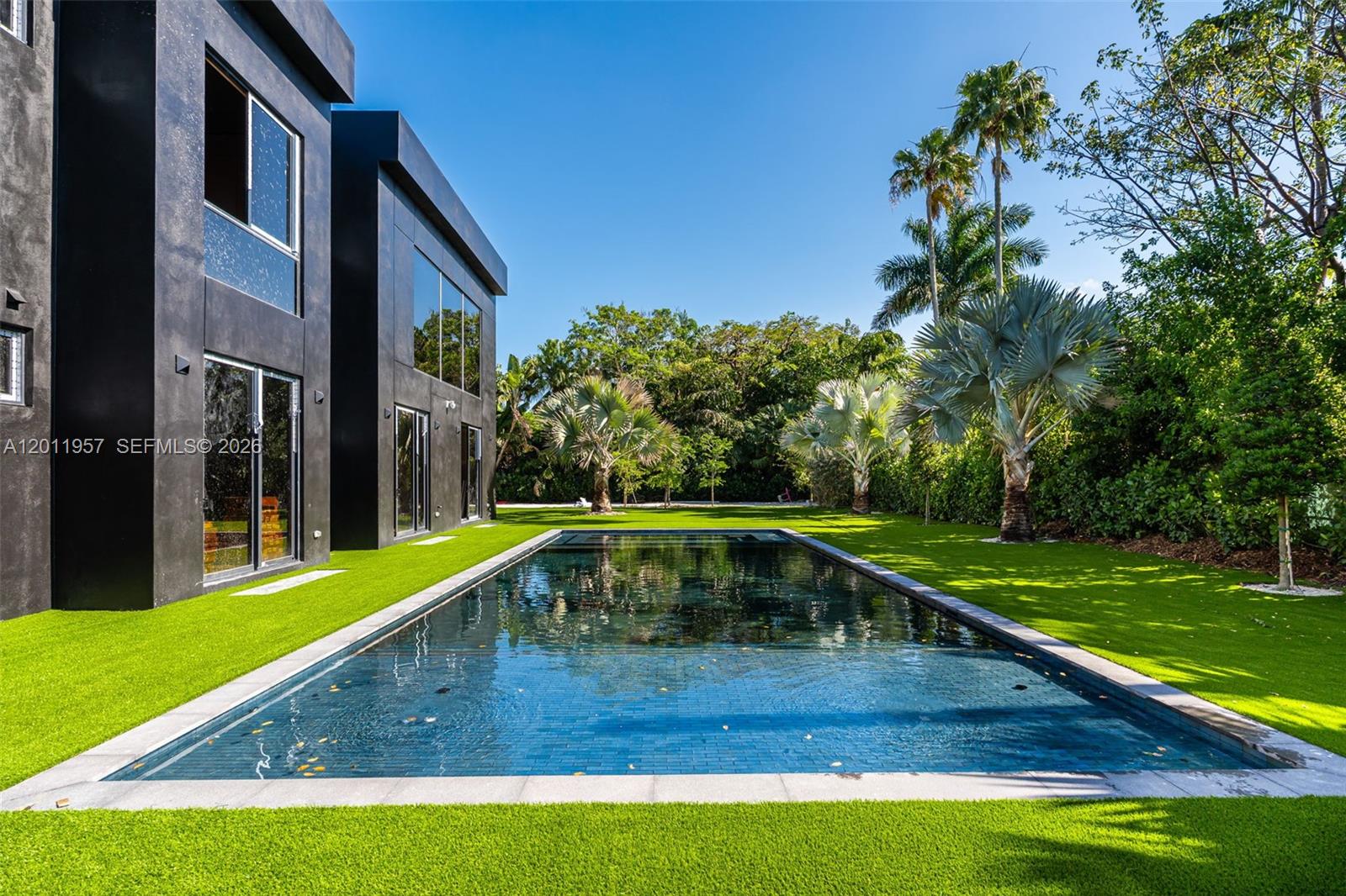 13500 SW 69th Ave, Pinecrest FL 33156