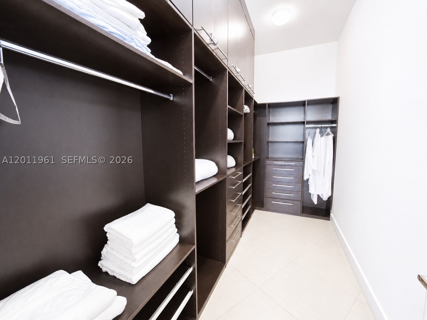 15901 Collins Ave #4303, Sunny Isles Beach FL 33160