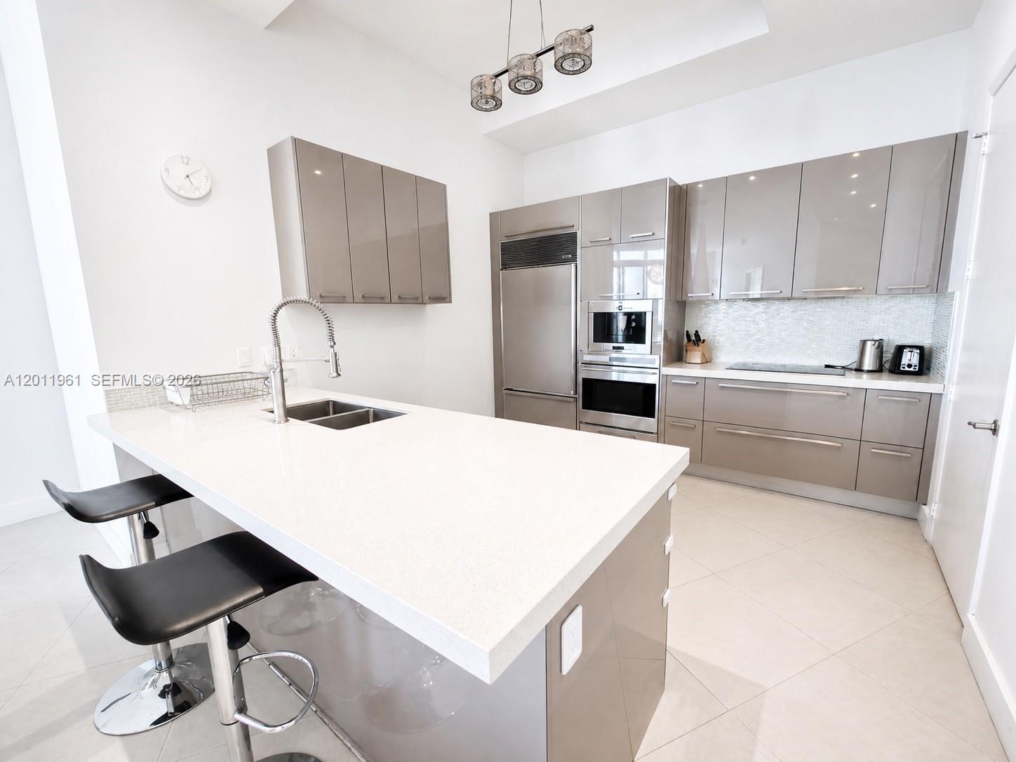 15901 Collins Ave #4303, Sunny Isles Beach FL 33160