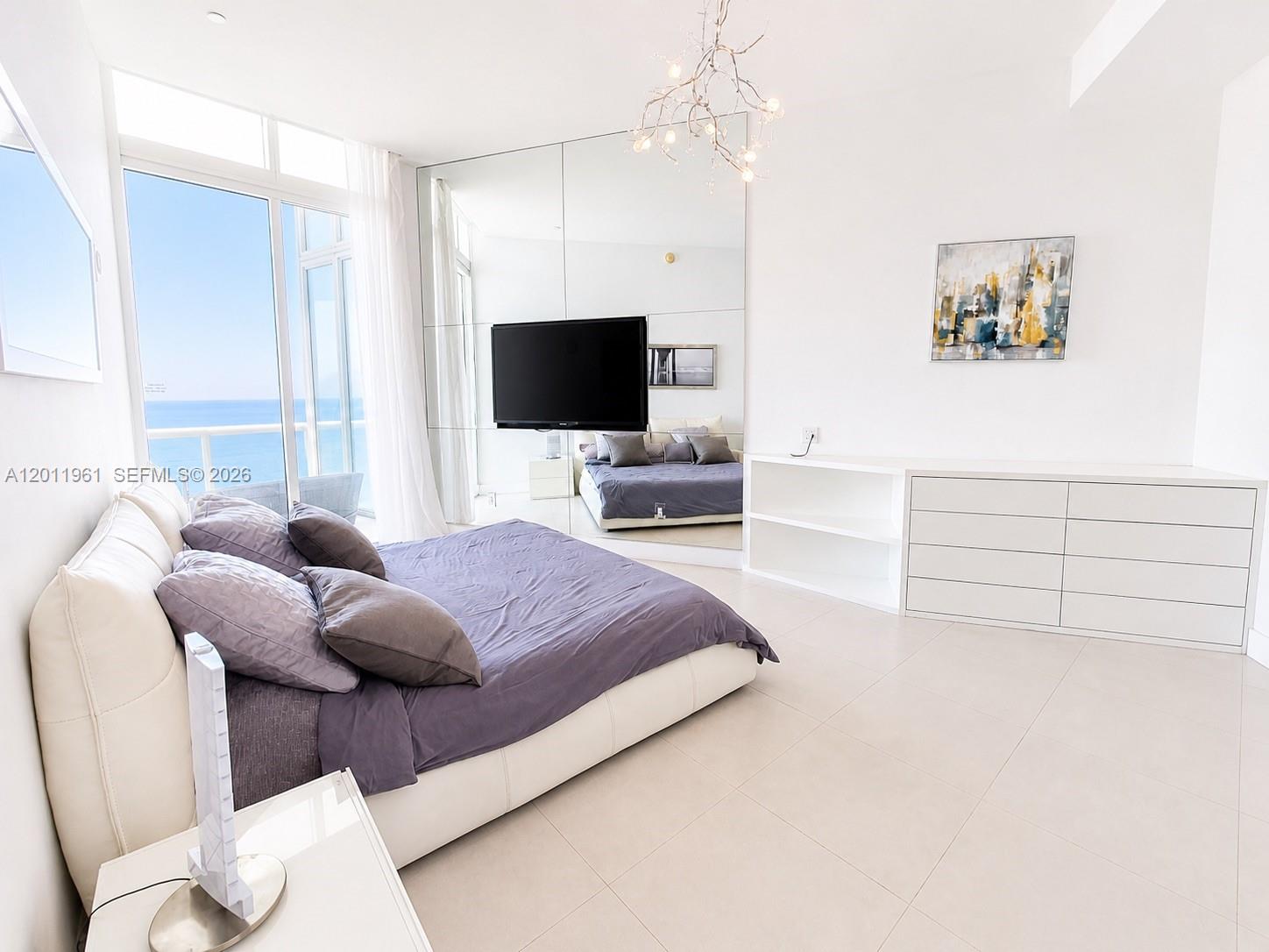 15901 Collins Ave #4303, Sunny Isles Beach FL 33160