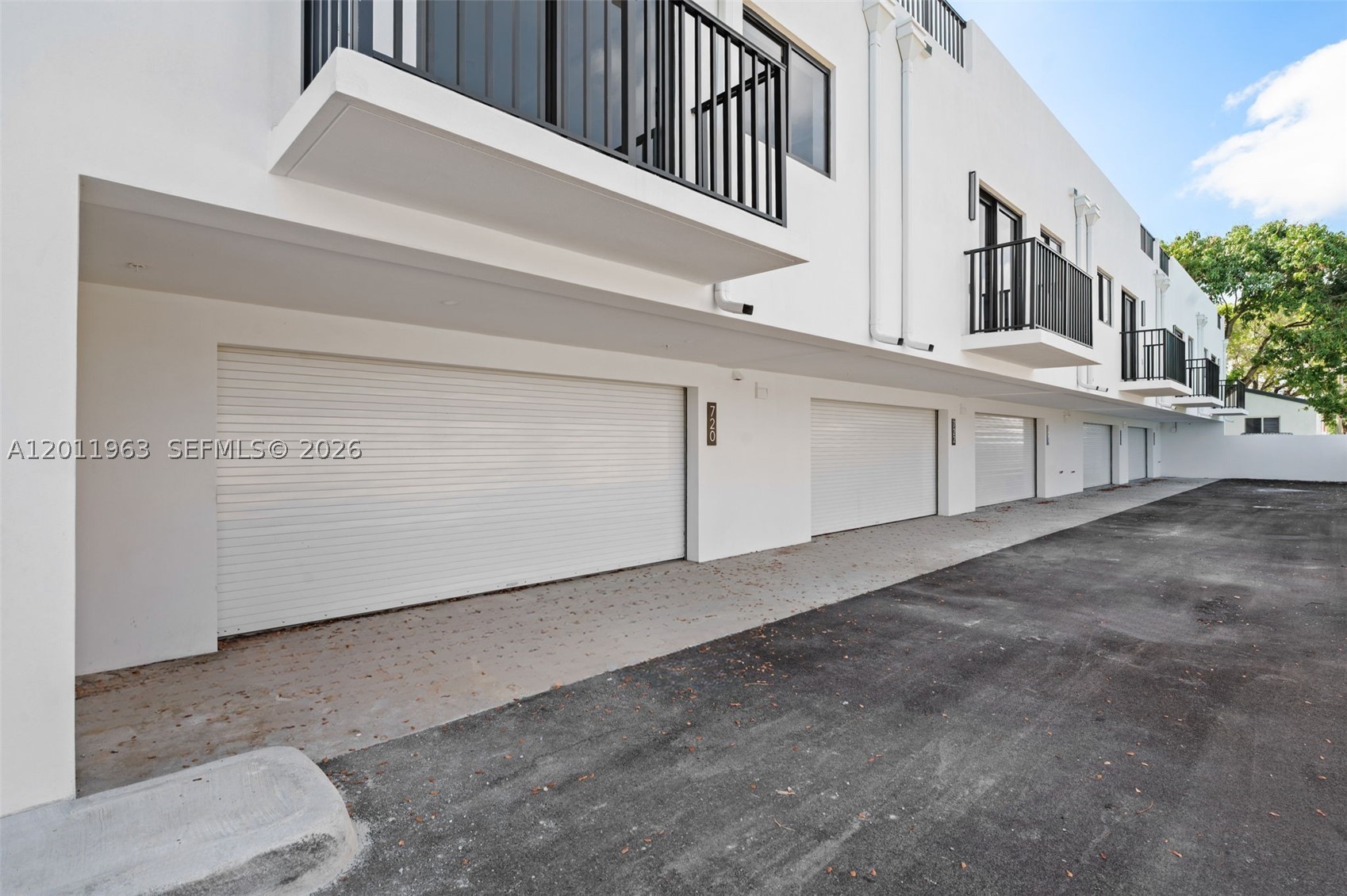 720 NW 55th Ter #720, Miami FL 33127