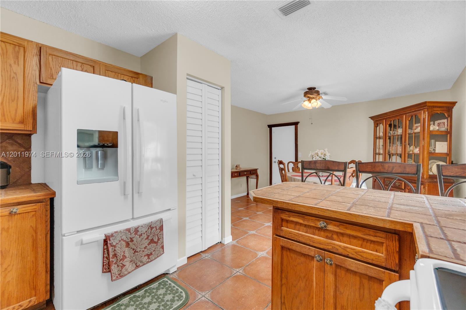 375 W Riverbend Dr, Sunrise FL 33326
