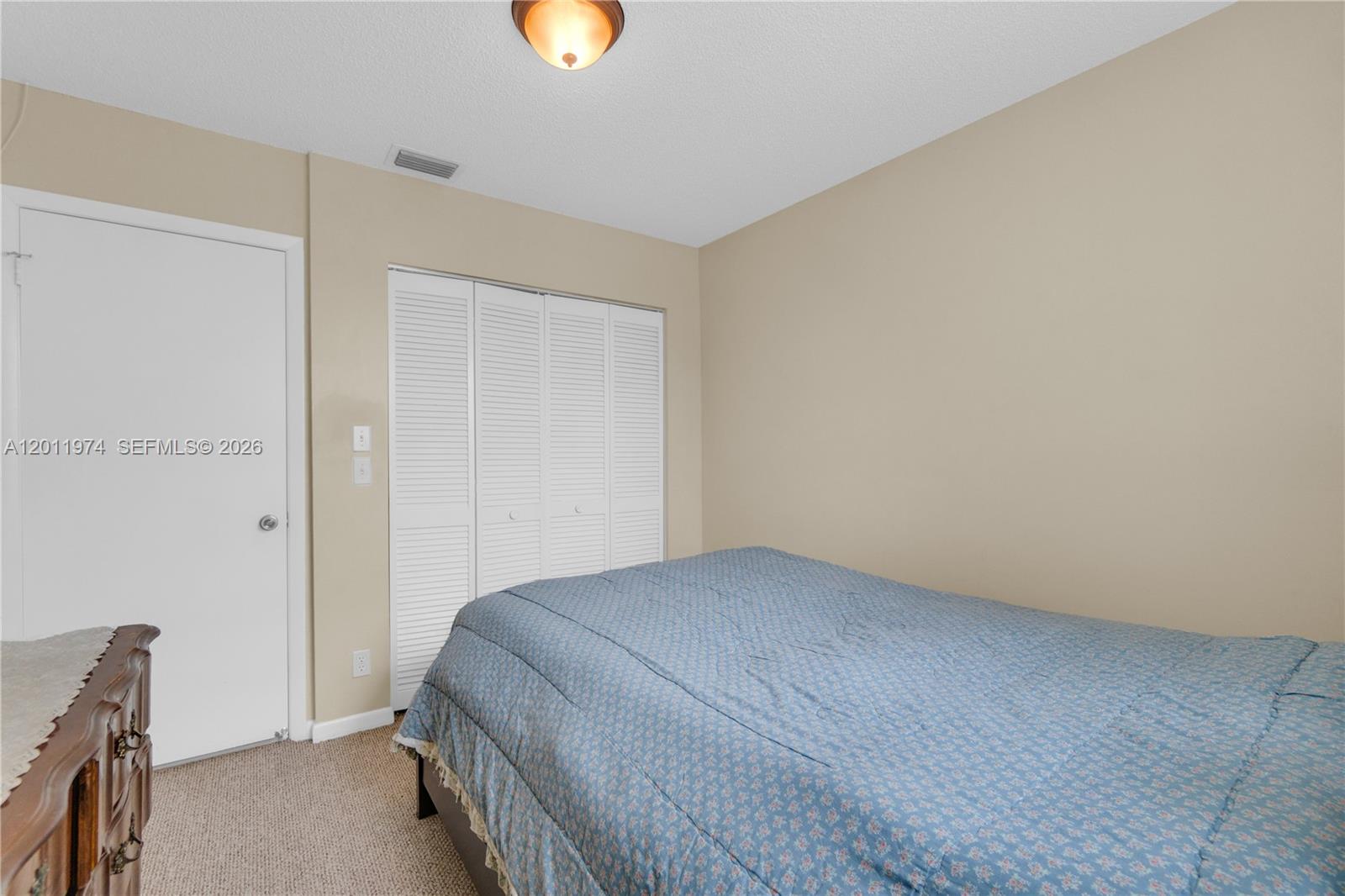 375 W Riverbend Dr, Sunrise FL 33326
