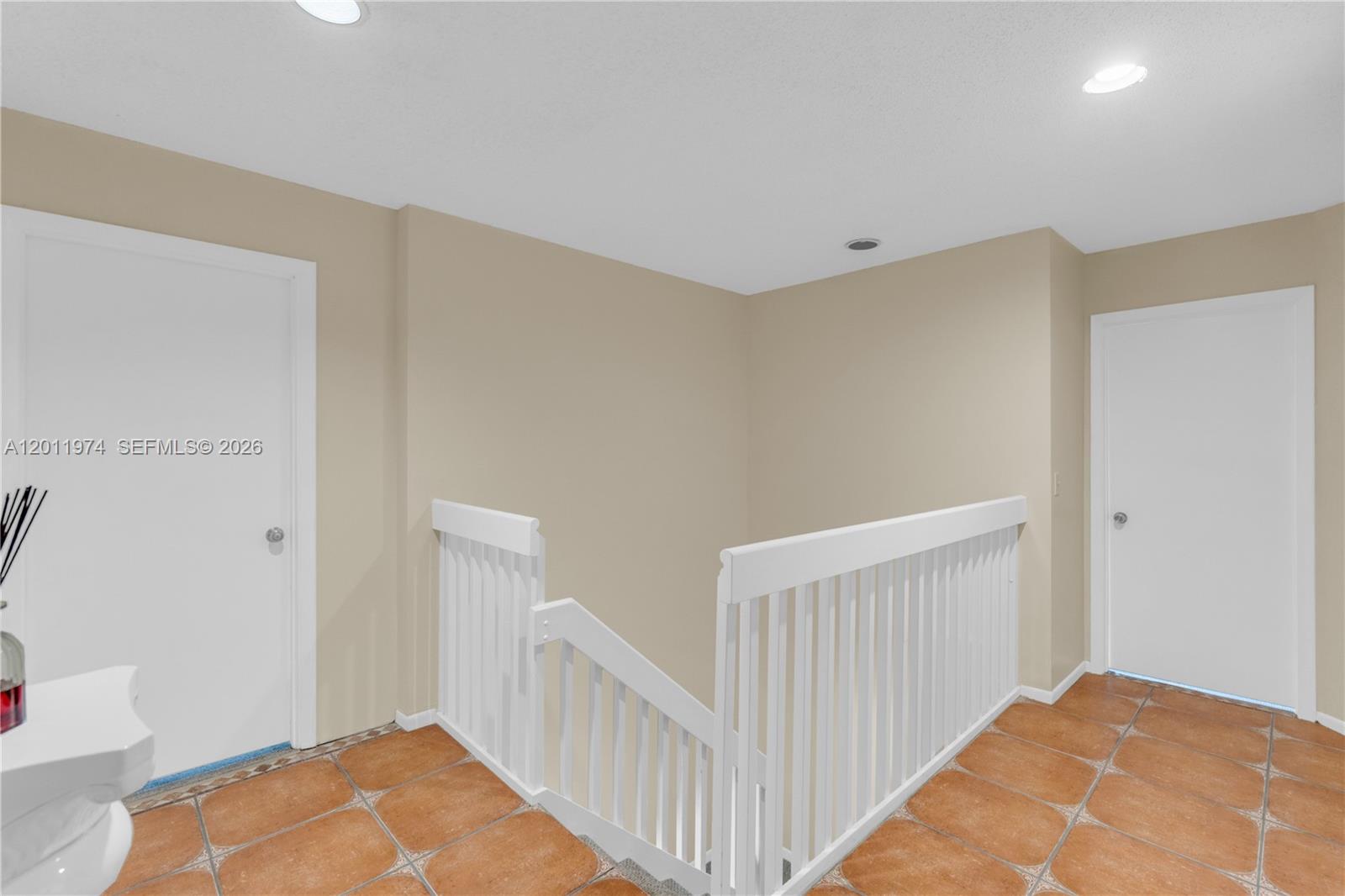 375 W Riverbend Dr, Sunrise FL 33326