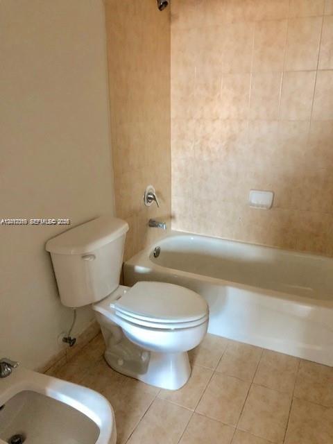 4242 NW 2nd St #901, Miami FL 33126