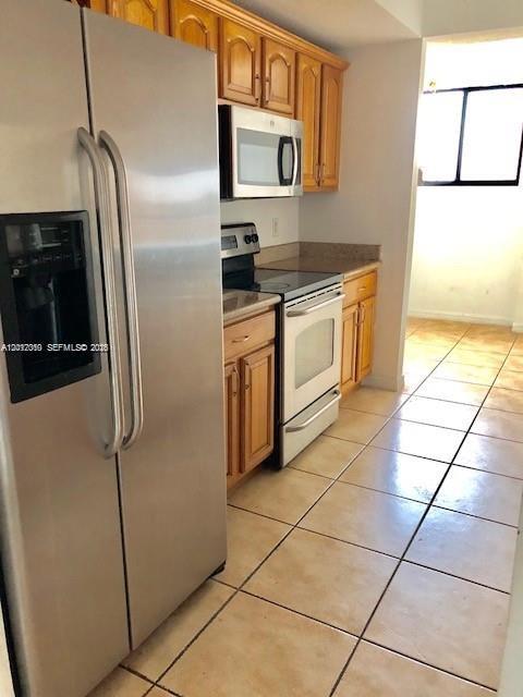 4242 NW 2nd St #901, Miami FL 33126