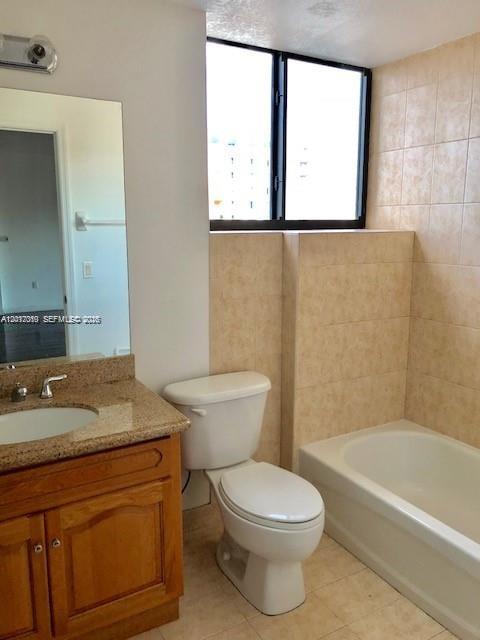 4242 NW 2nd St #901, Miami FL 33126