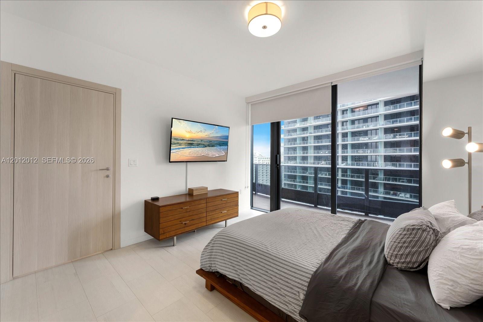 1000 Brickell Plz #3607, Miami FL 33131