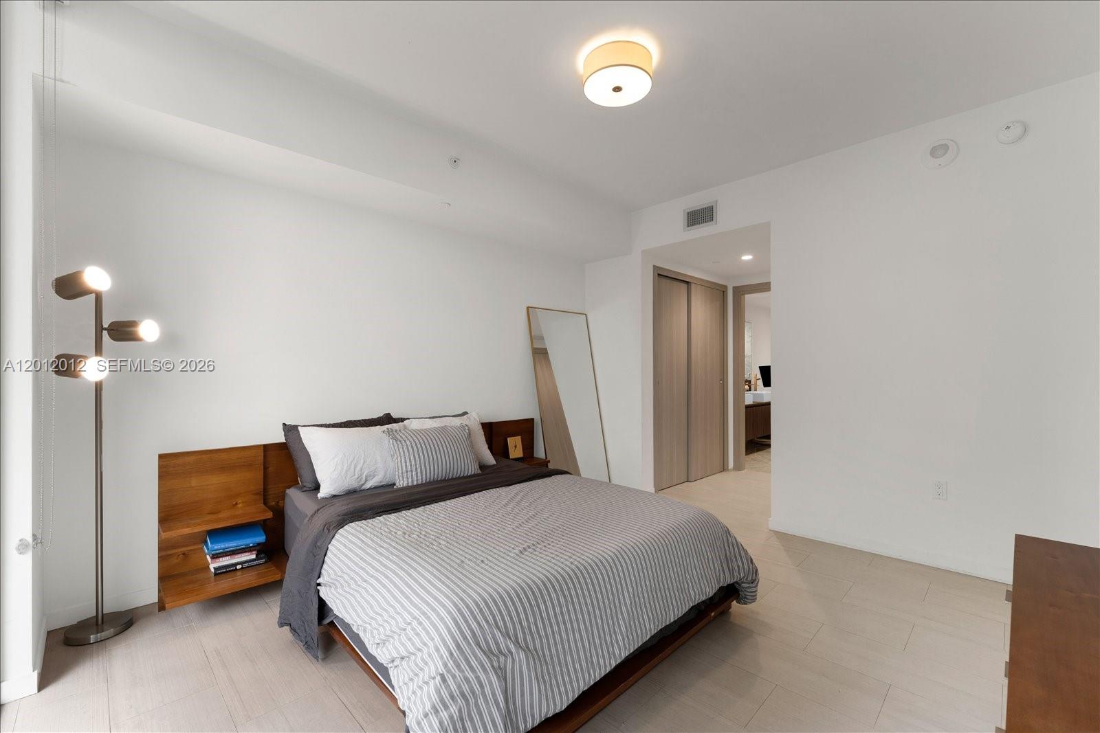 1000 Brickell Plz #3607, Miami FL 33131