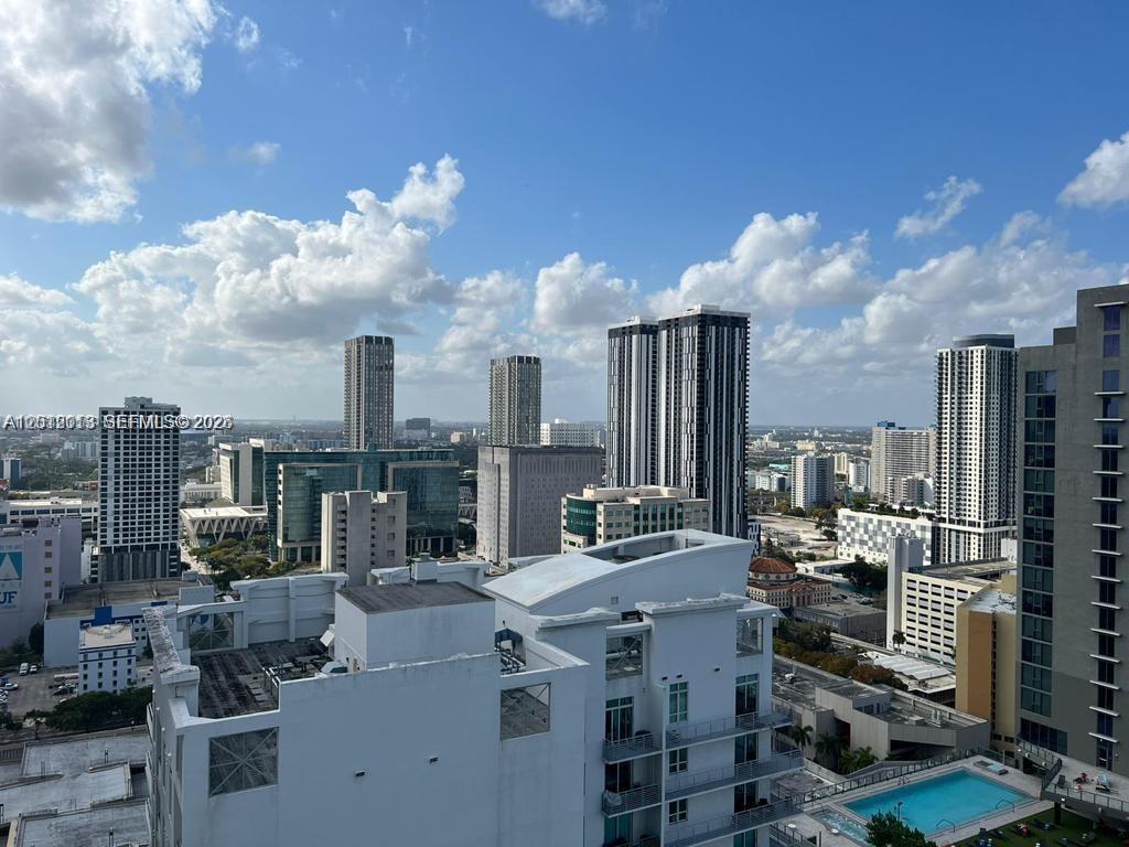 253 NE 2nd St #3002, Miami FL 33132