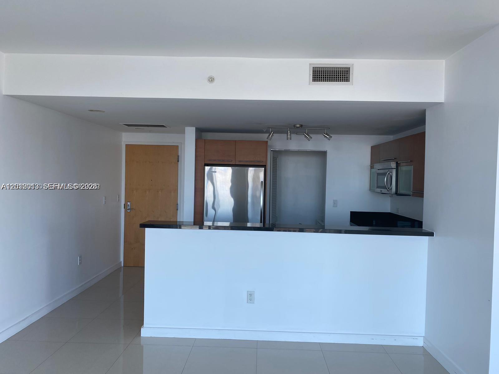 253 NE 2nd St #3002, Miami FL 33132