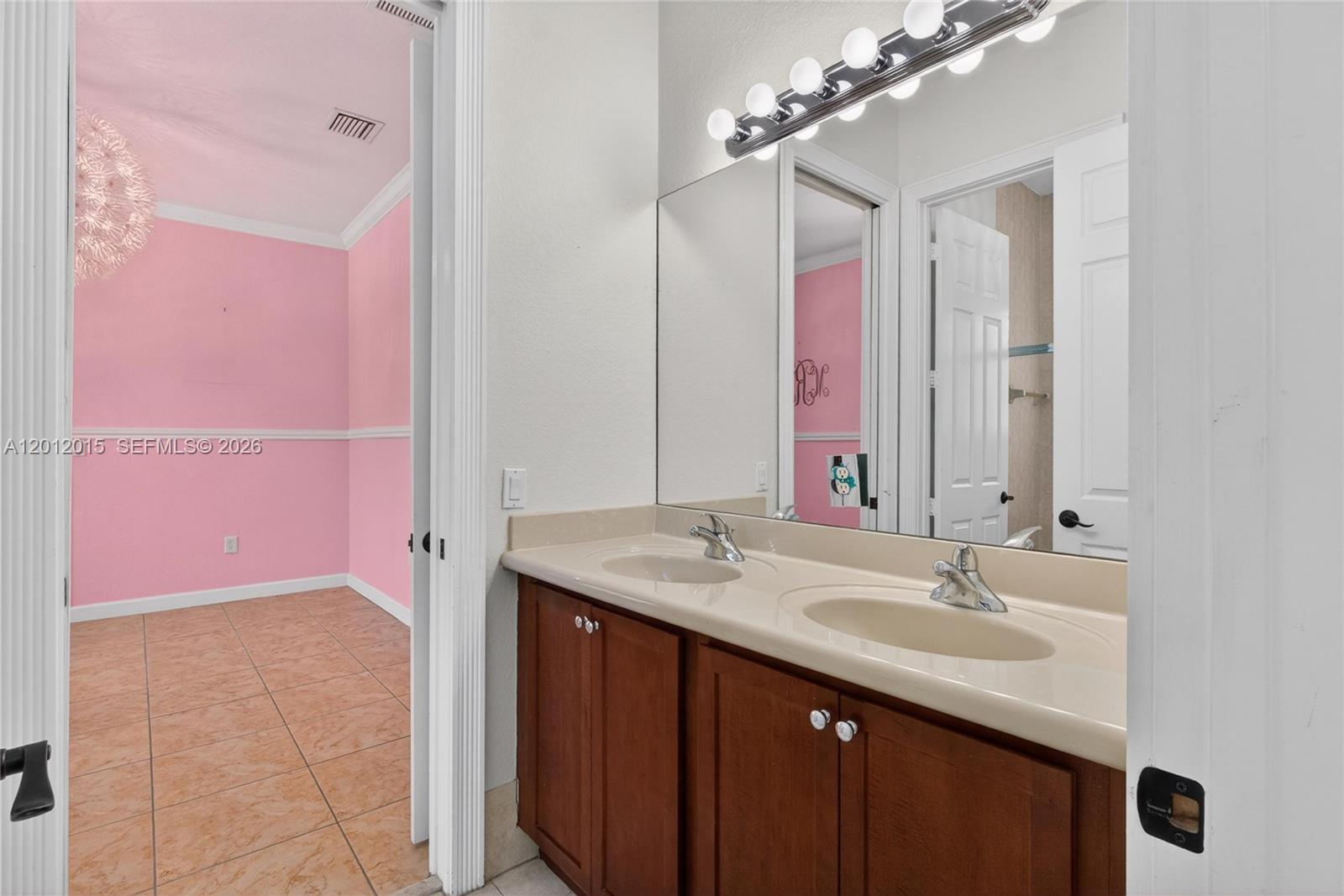 18841 SW 74th Ct, Cutler Bay FL 33157