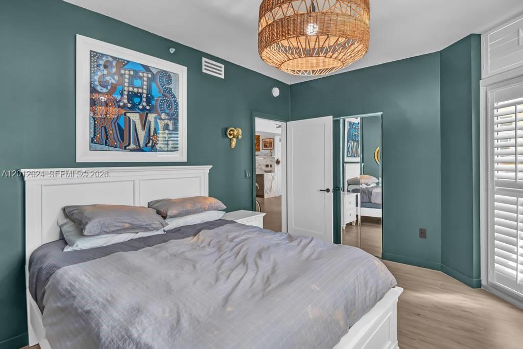 1 Century Ln #402, Miami Beach FL 33139