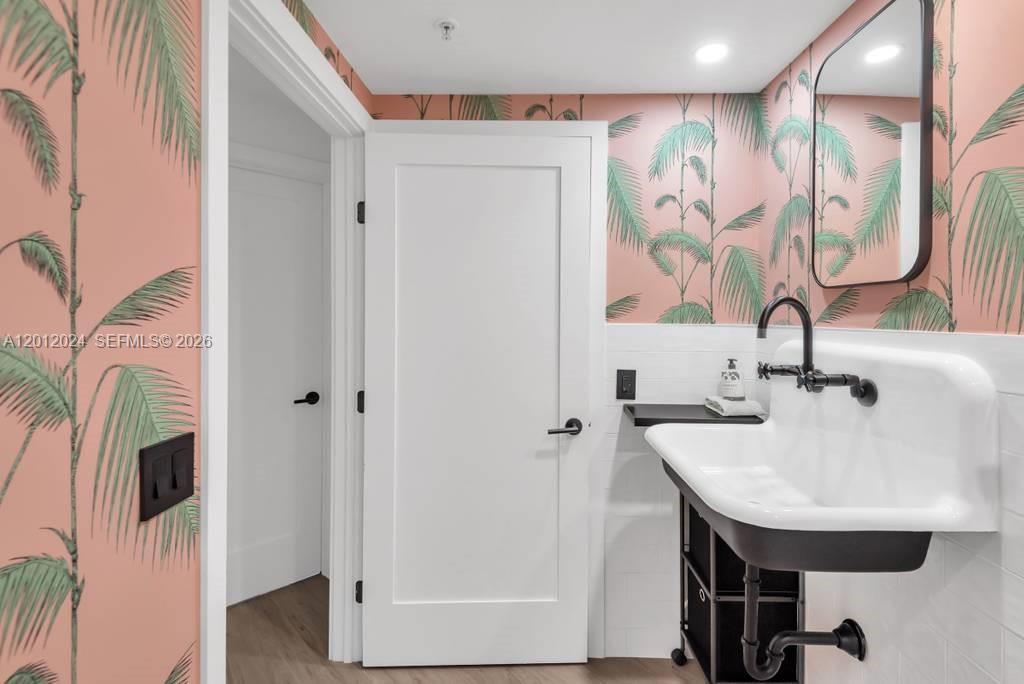 1 Century Ln #402, Miami Beach FL 33139