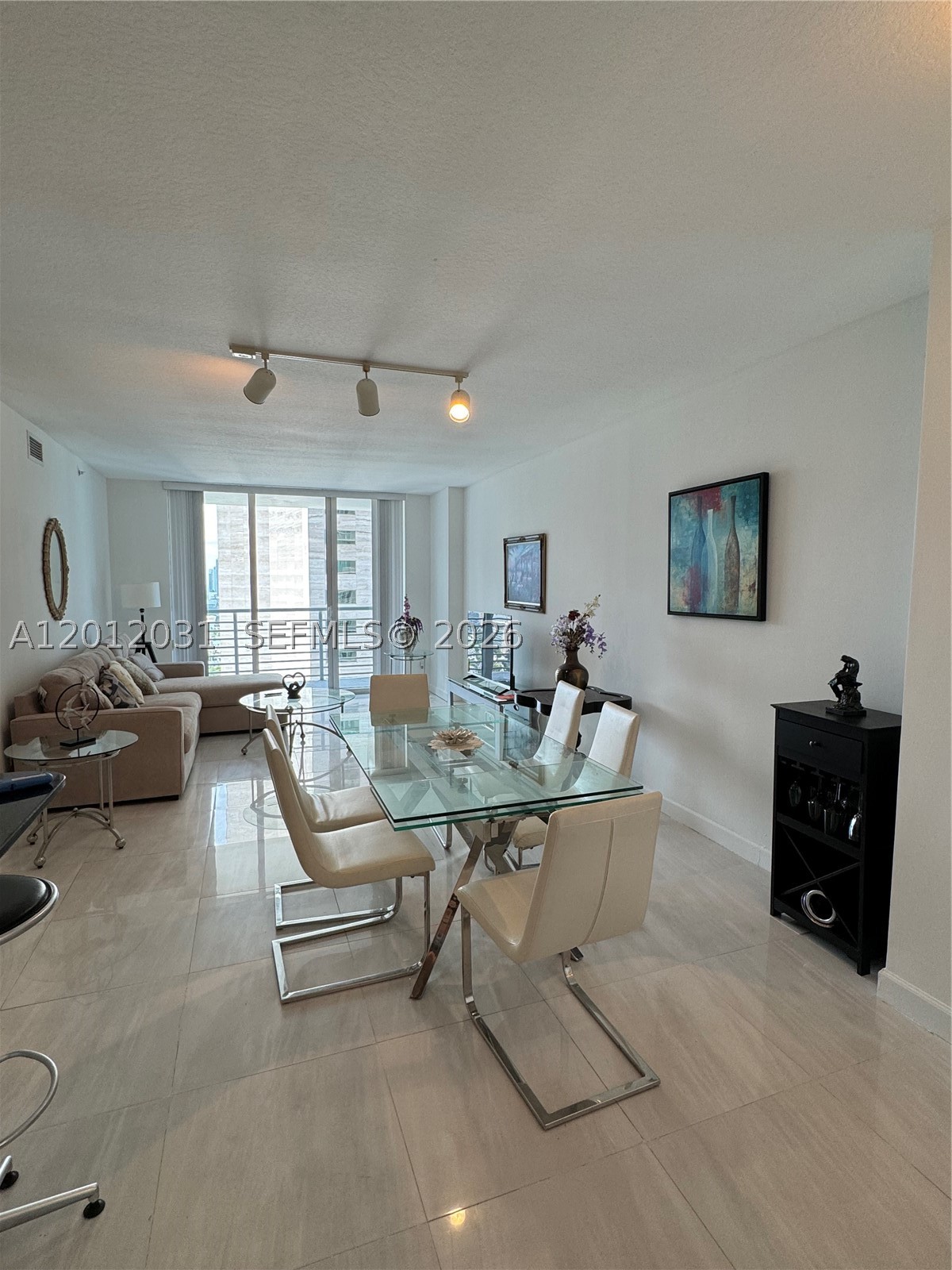 335 S Biscayne Blvd #2900, Miami FL 33131
