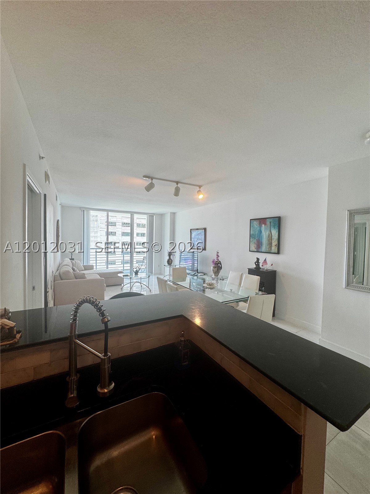 335 S Biscayne Blvd #2900, Miami FL 33131