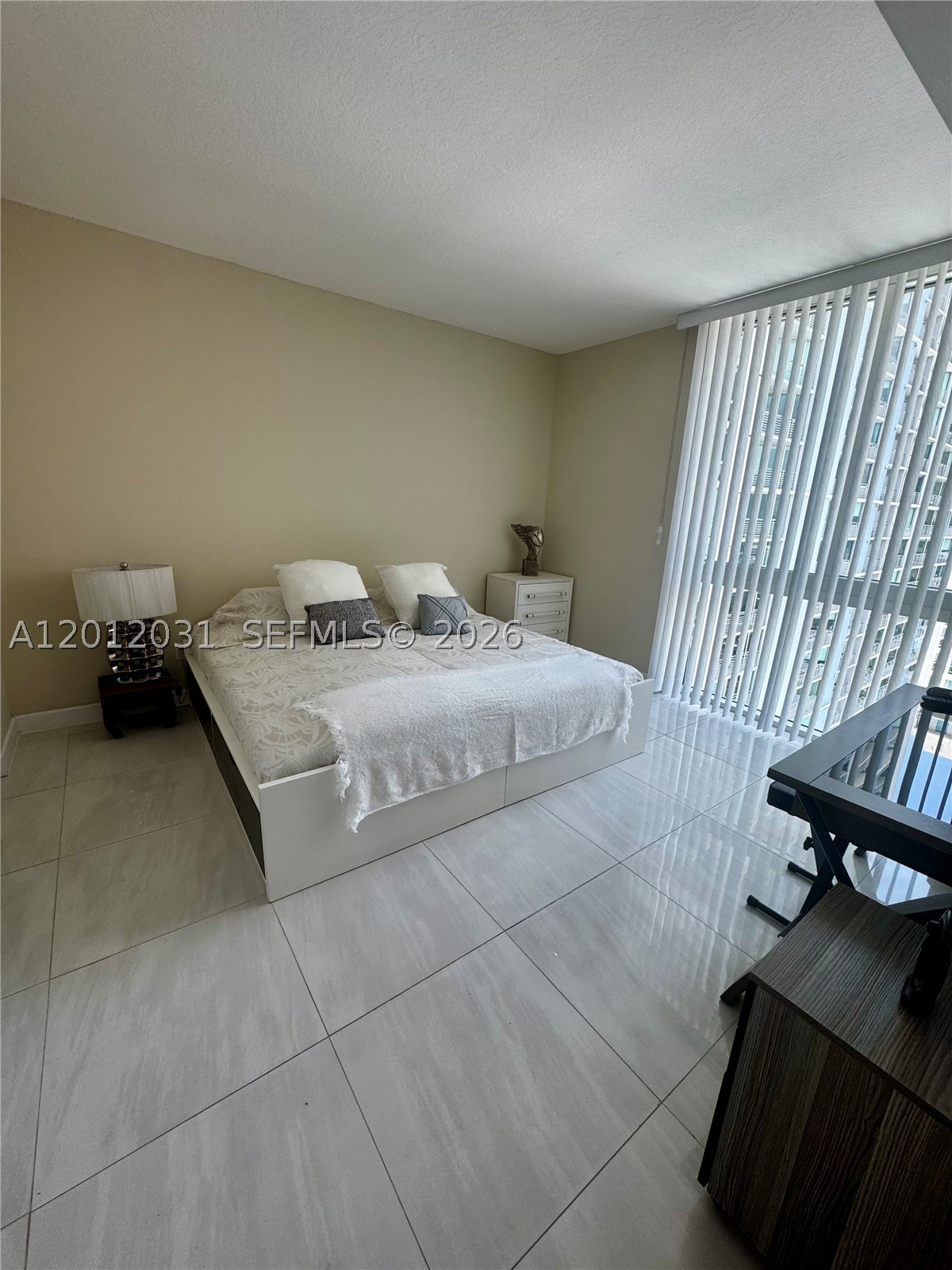 335 S Biscayne Blvd #2900, Miami FL 33131