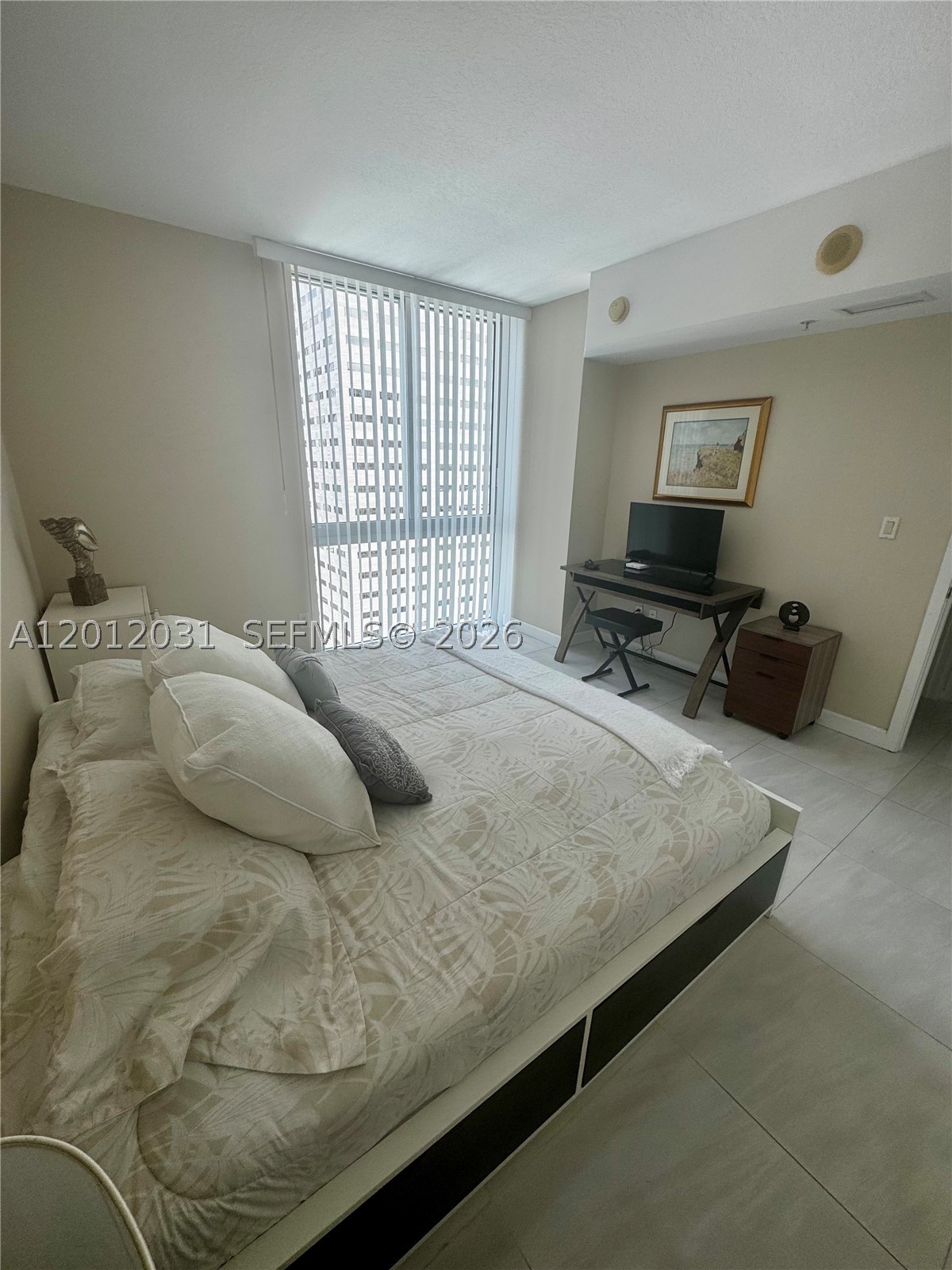 335 S Biscayne Blvd #2900, Miami FL 33131