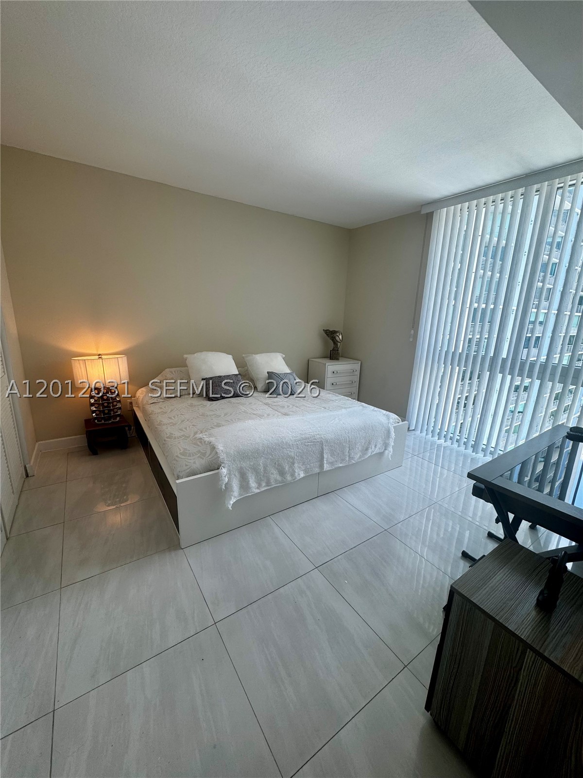 335 S Biscayne Blvd #2900, Miami FL 33131