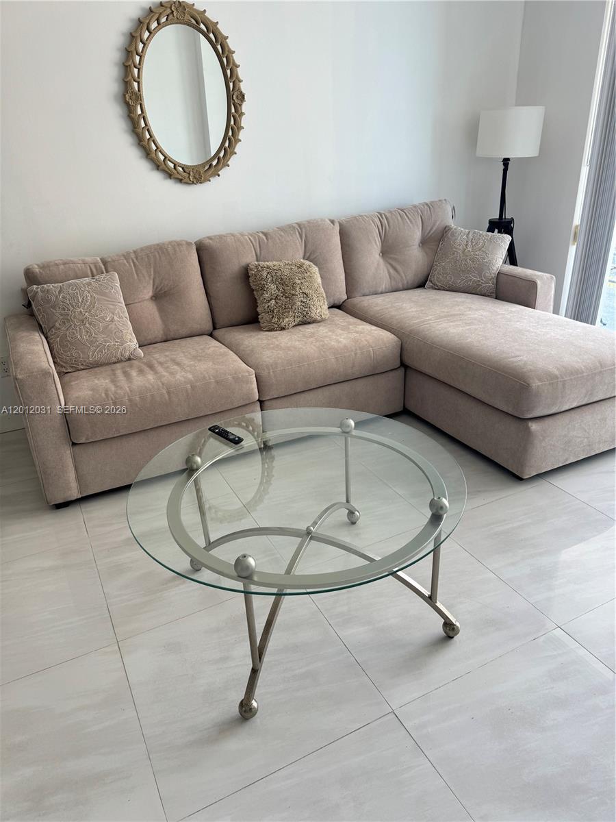 335 S Biscayne Blvd #2900, Miami FL 33131