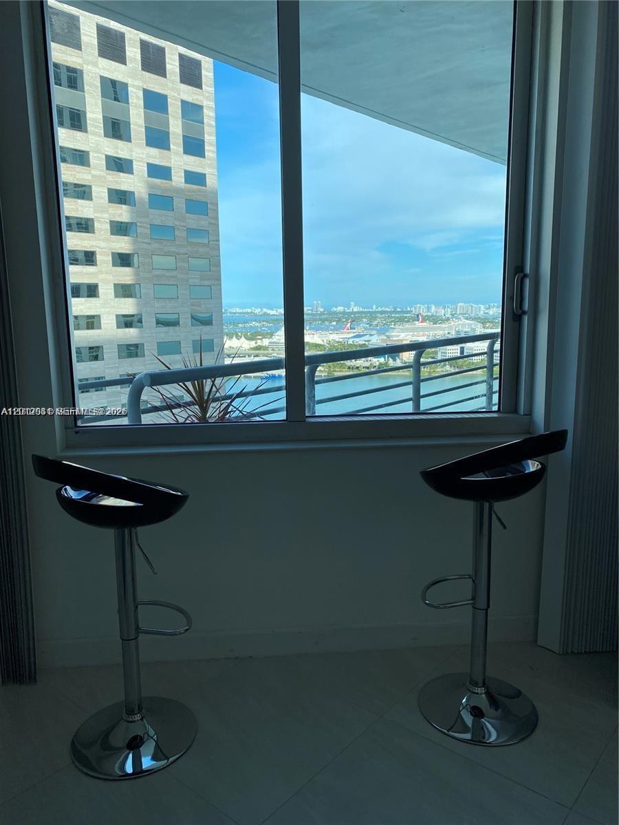 335 S Biscayne Blvd #2900, Miami FL 33131