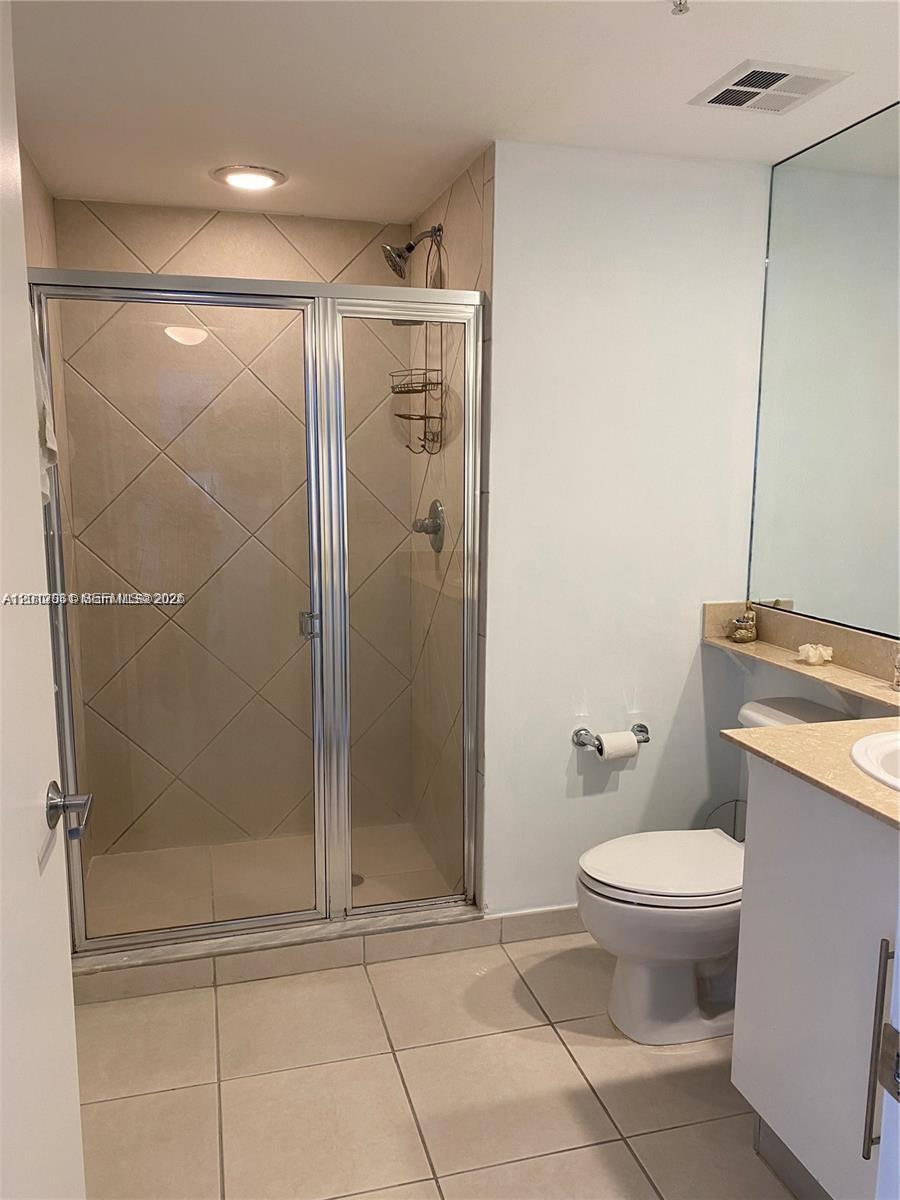 335 S Biscayne Blvd #2900, Miami FL 33131
