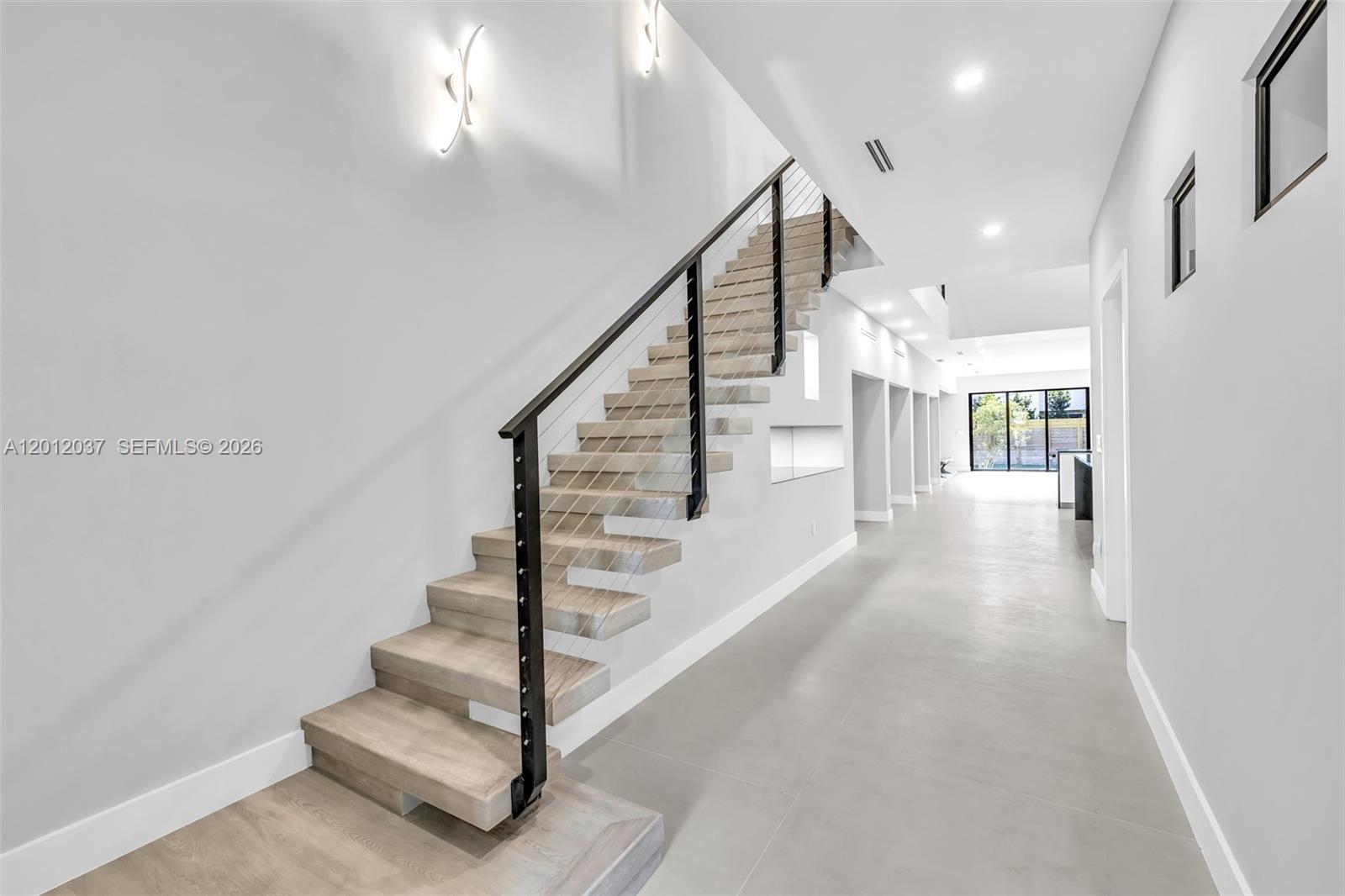 808 SW 9th St #808-B, Fort Lauderdale FL 33315