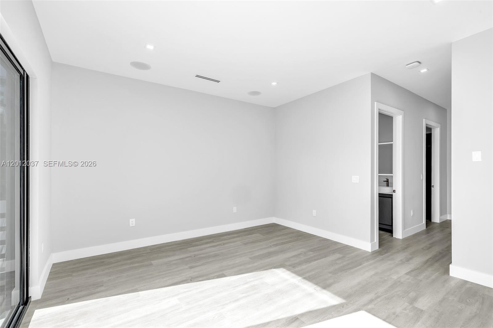 808 SW 9th St #808-B, Fort Lauderdale FL 33315