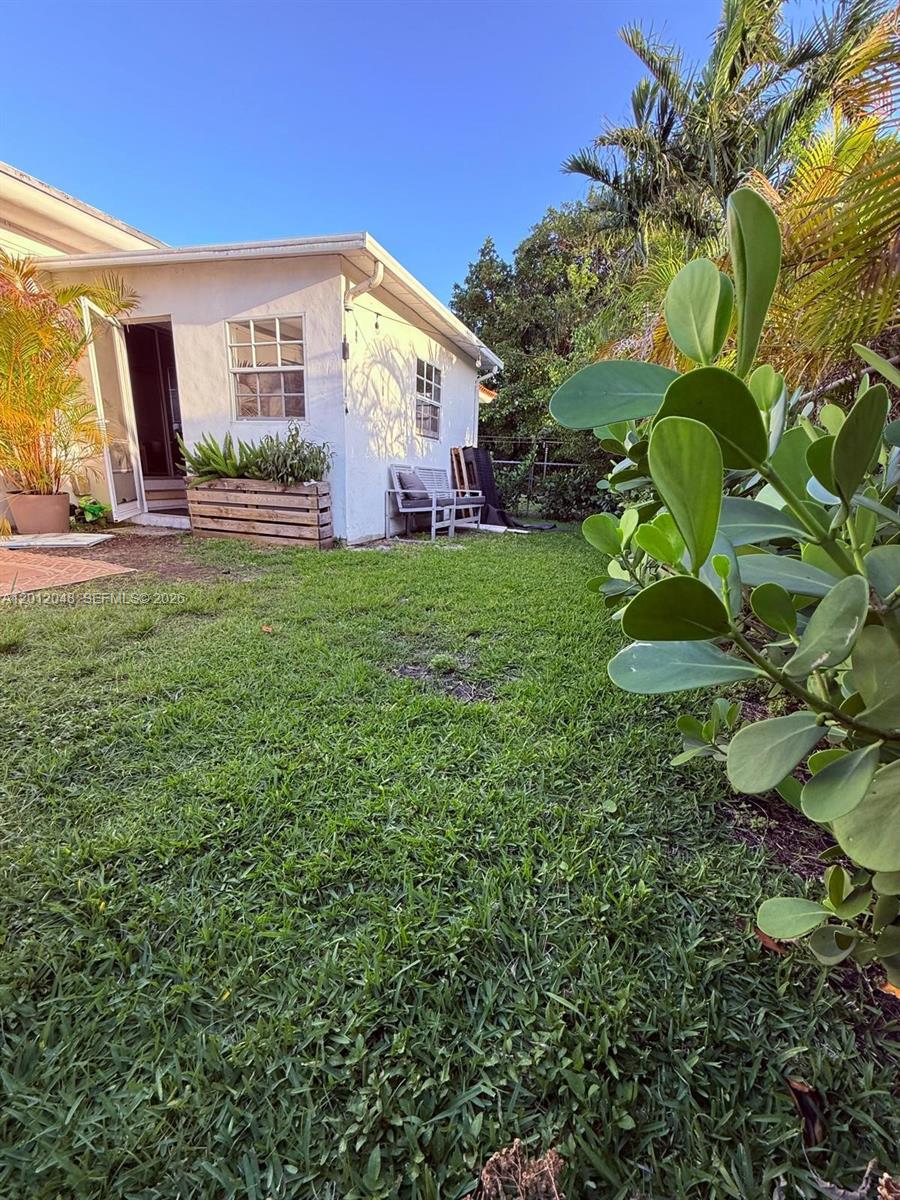 9356 Byron Ave, Surfside FL 33154