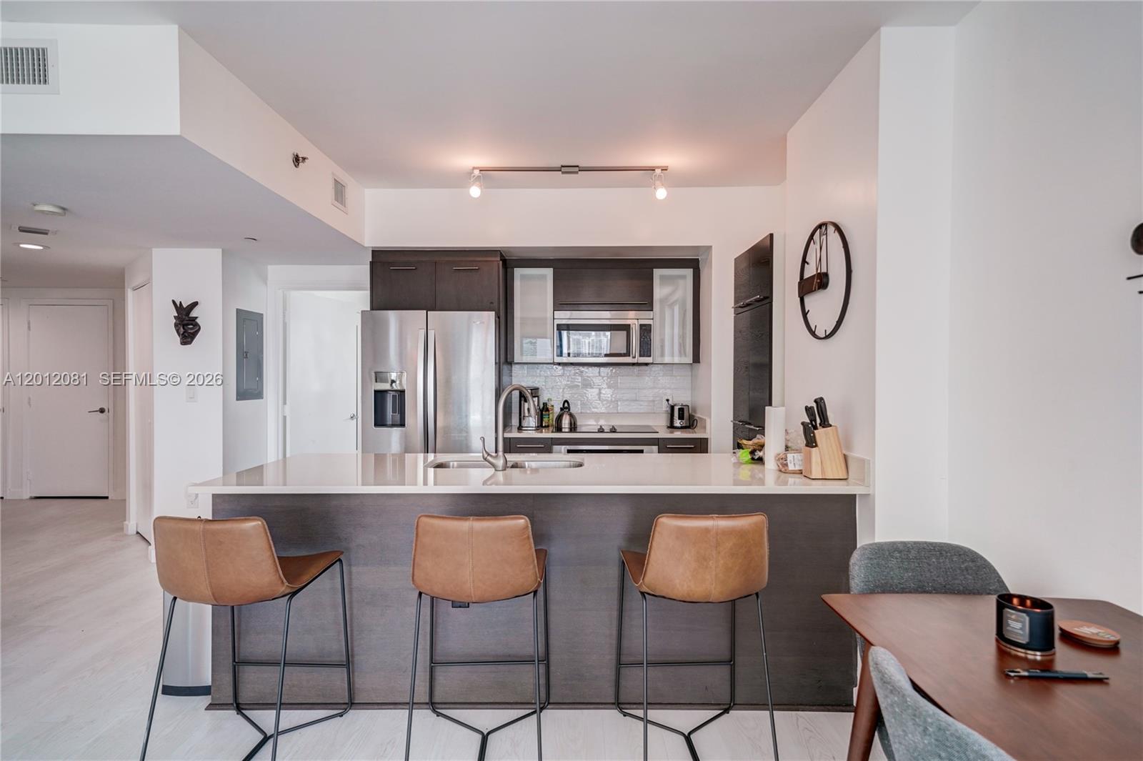 500 Brickell Ave #3807, Miami FL 33131