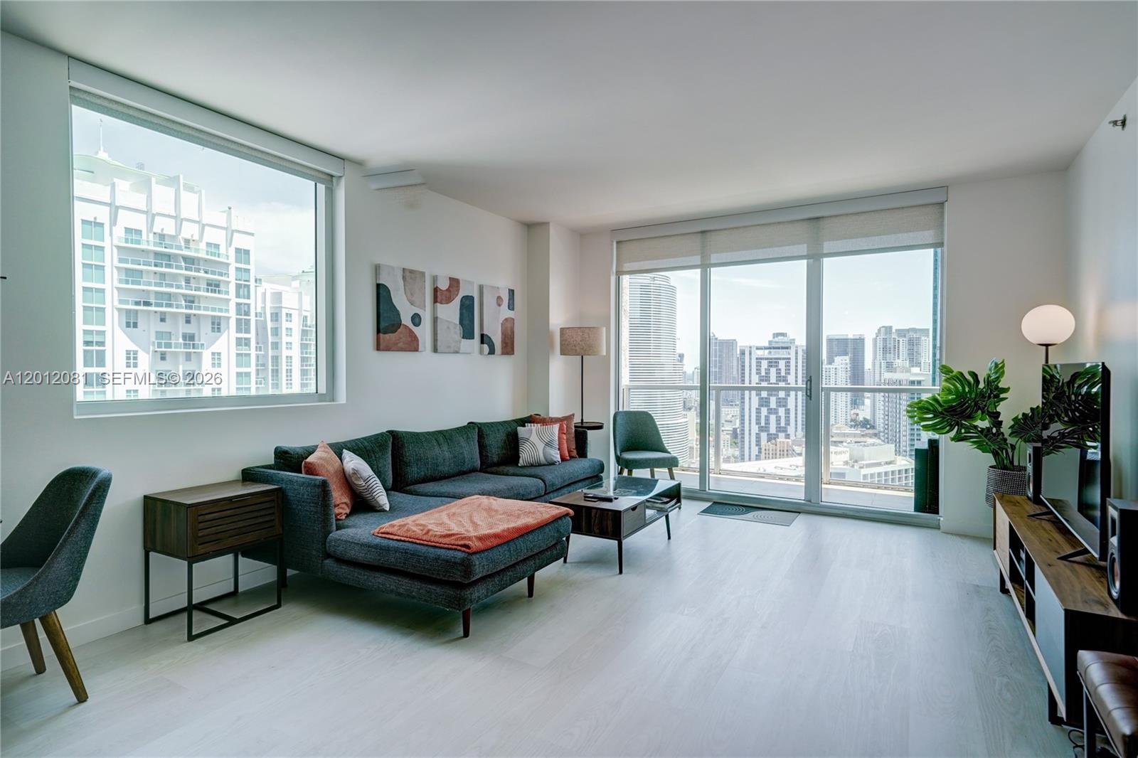 500 Brickell Ave #3807, Miami FL 33131