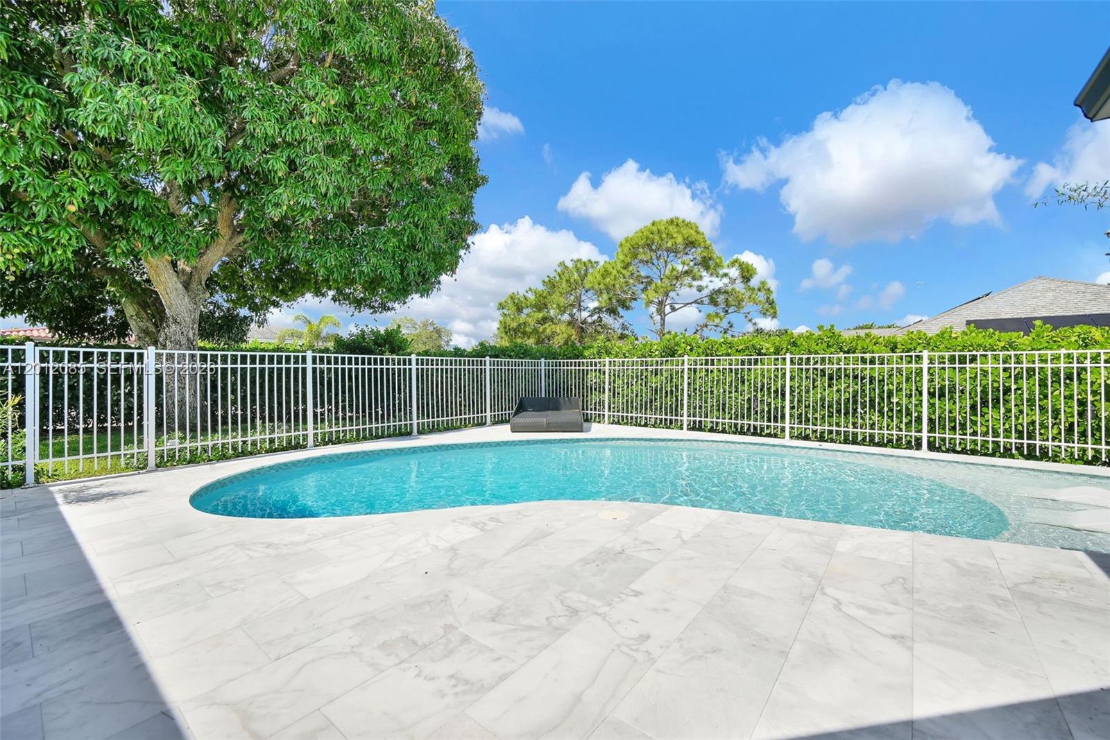 1001 NW 4th Ct, Boca Raton FL 33432