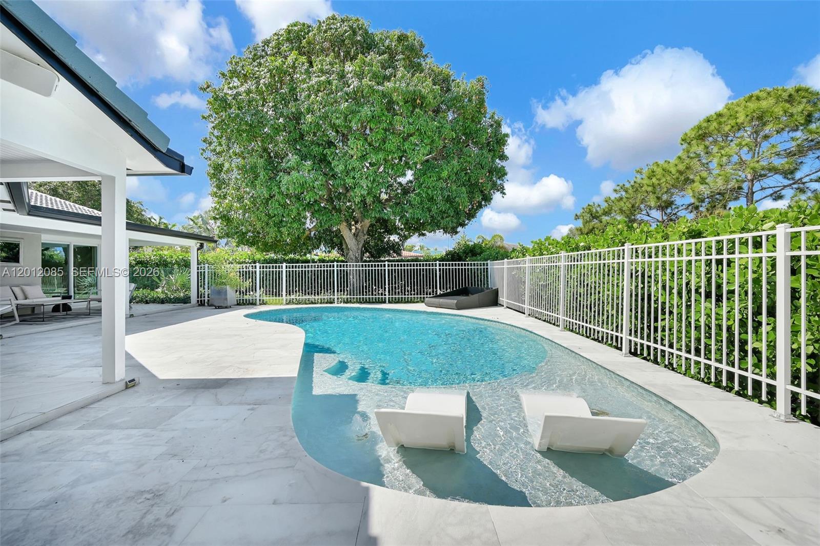 1001 NW 4th Ct, Boca Raton FL 33432