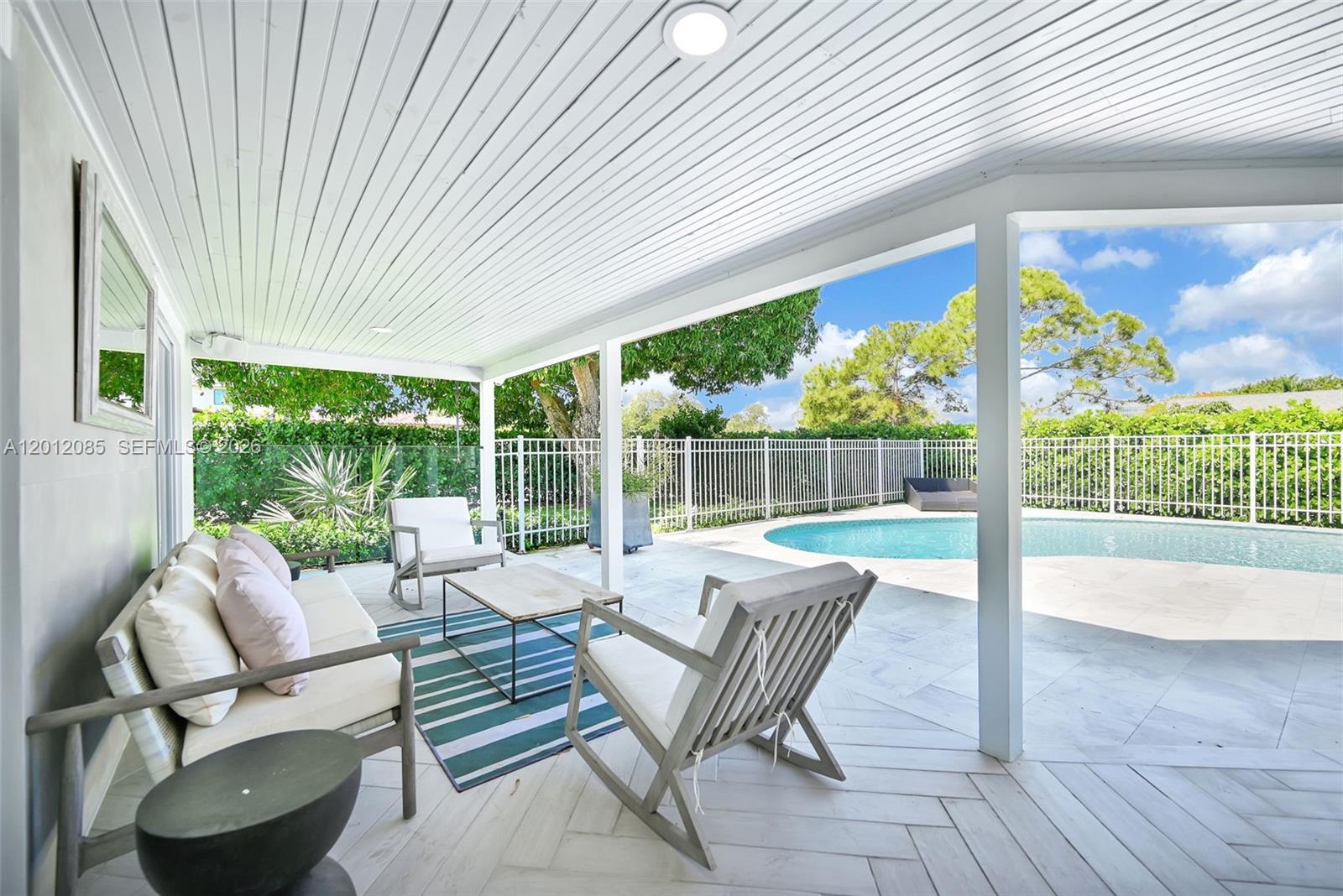 1001 NW 4th Ct, Boca Raton FL 33432