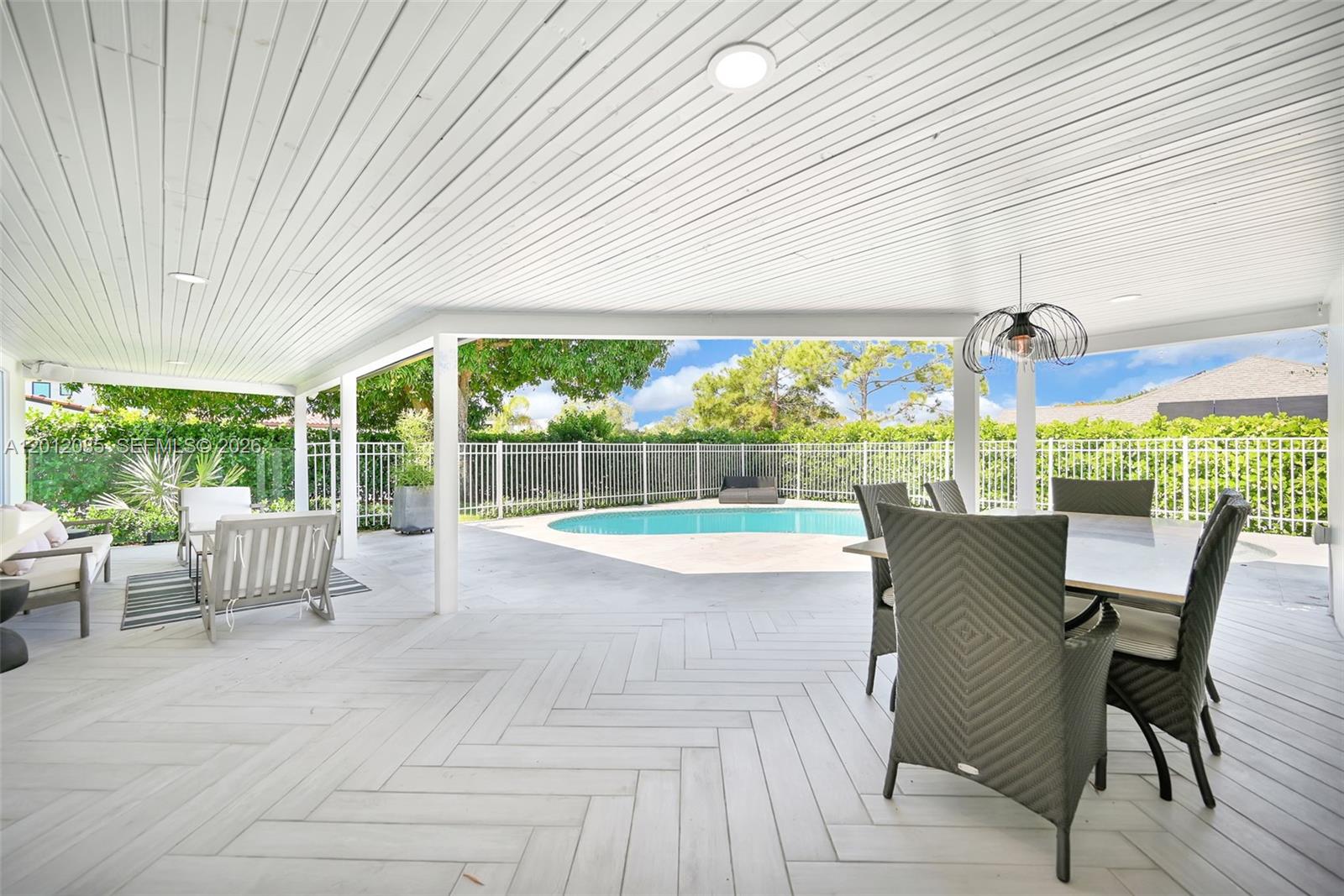 1001 NW 4th Ct, Boca Raton FL 33432