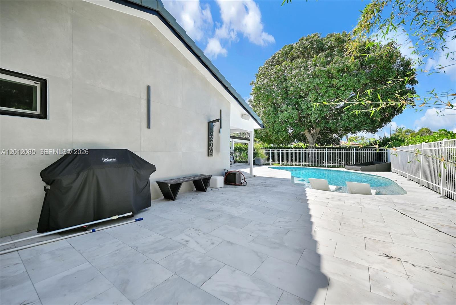1001 NW 4th Ct, Boca Raton FL 33432