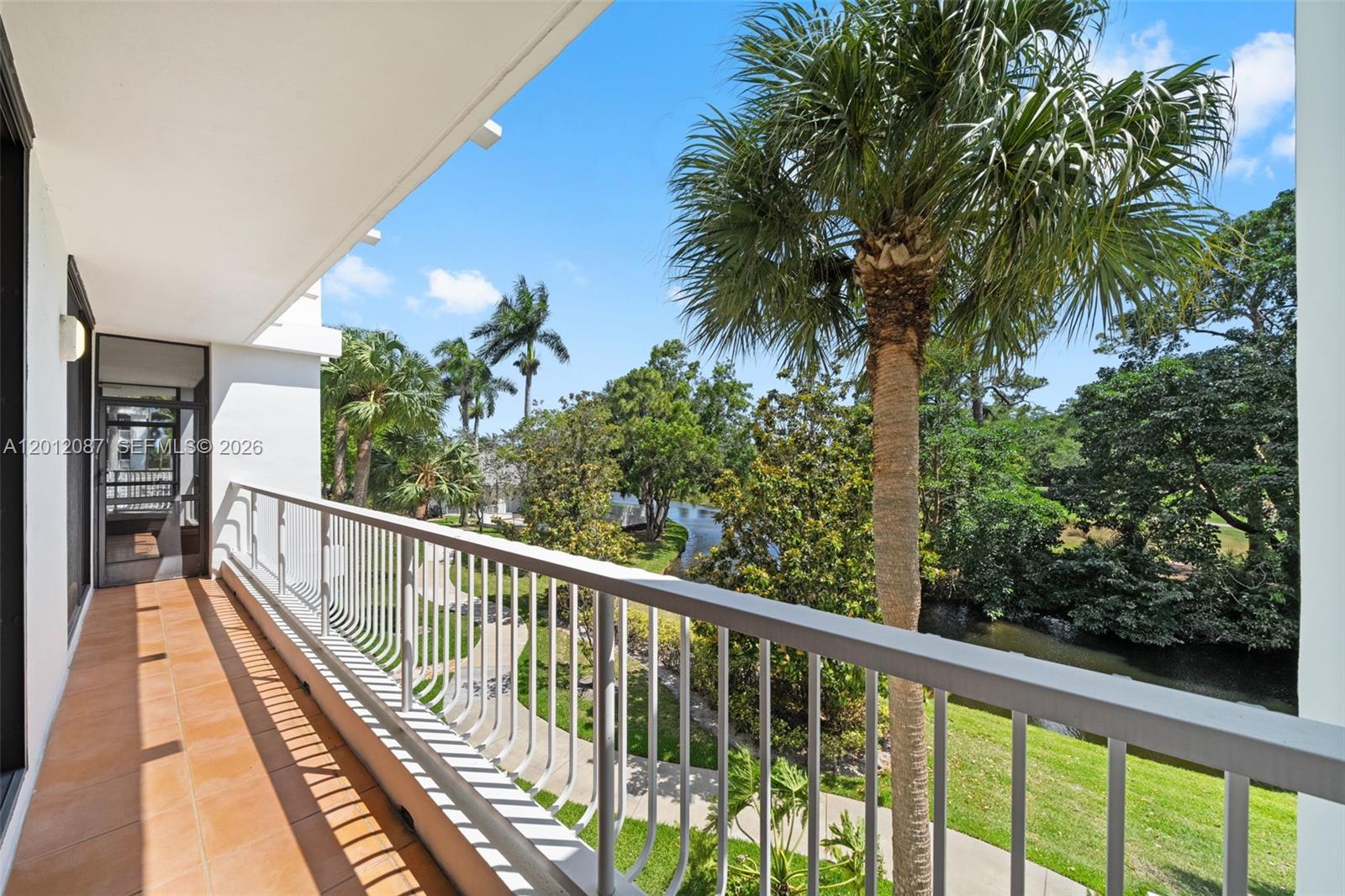 20290 Fairway Oaks Dr #221, Boca Raton FL 33434