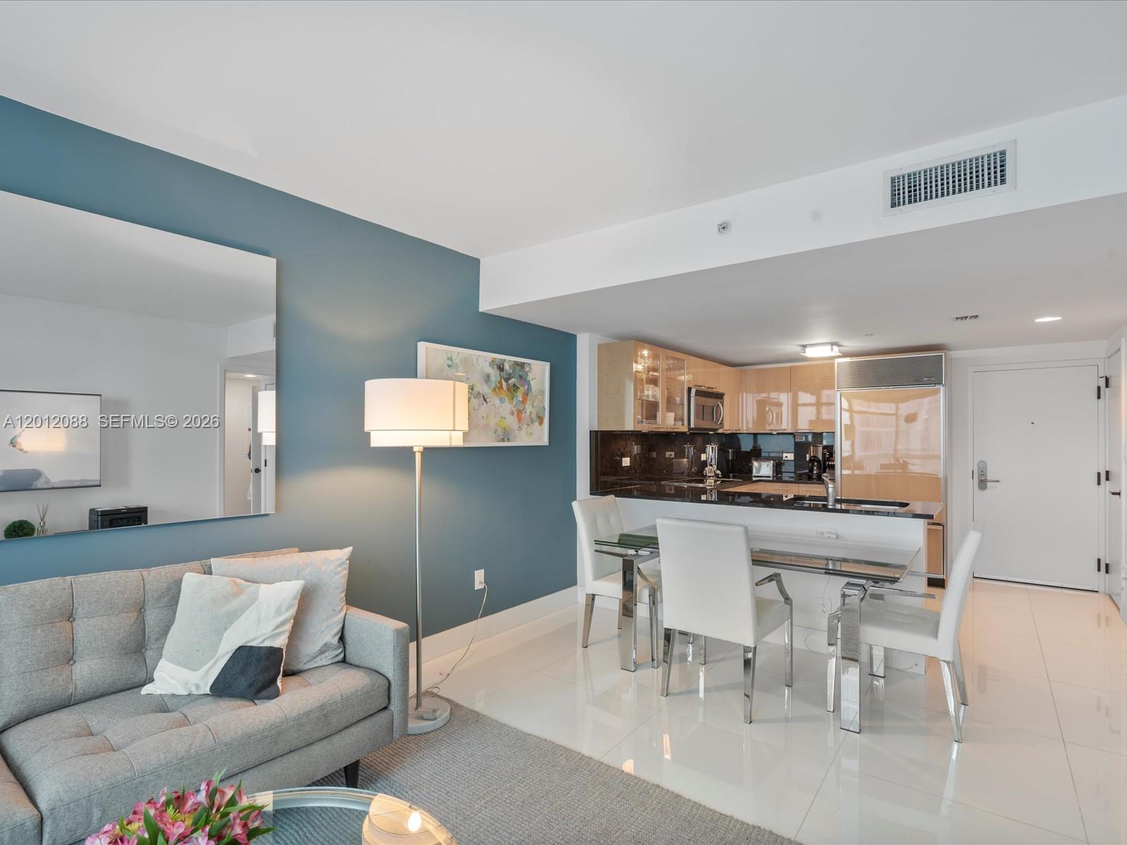 6801 Collins Ave #1208, Miami Beach FL 33141