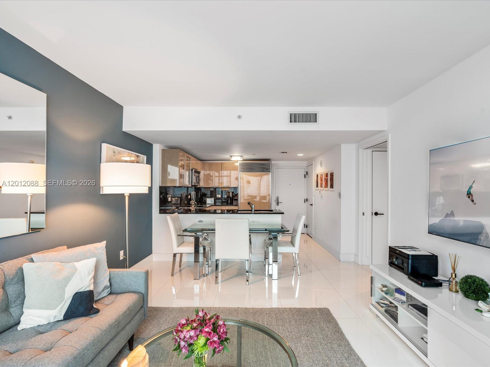 6801 Collins Ave #1208, Miami Beach FL 33141