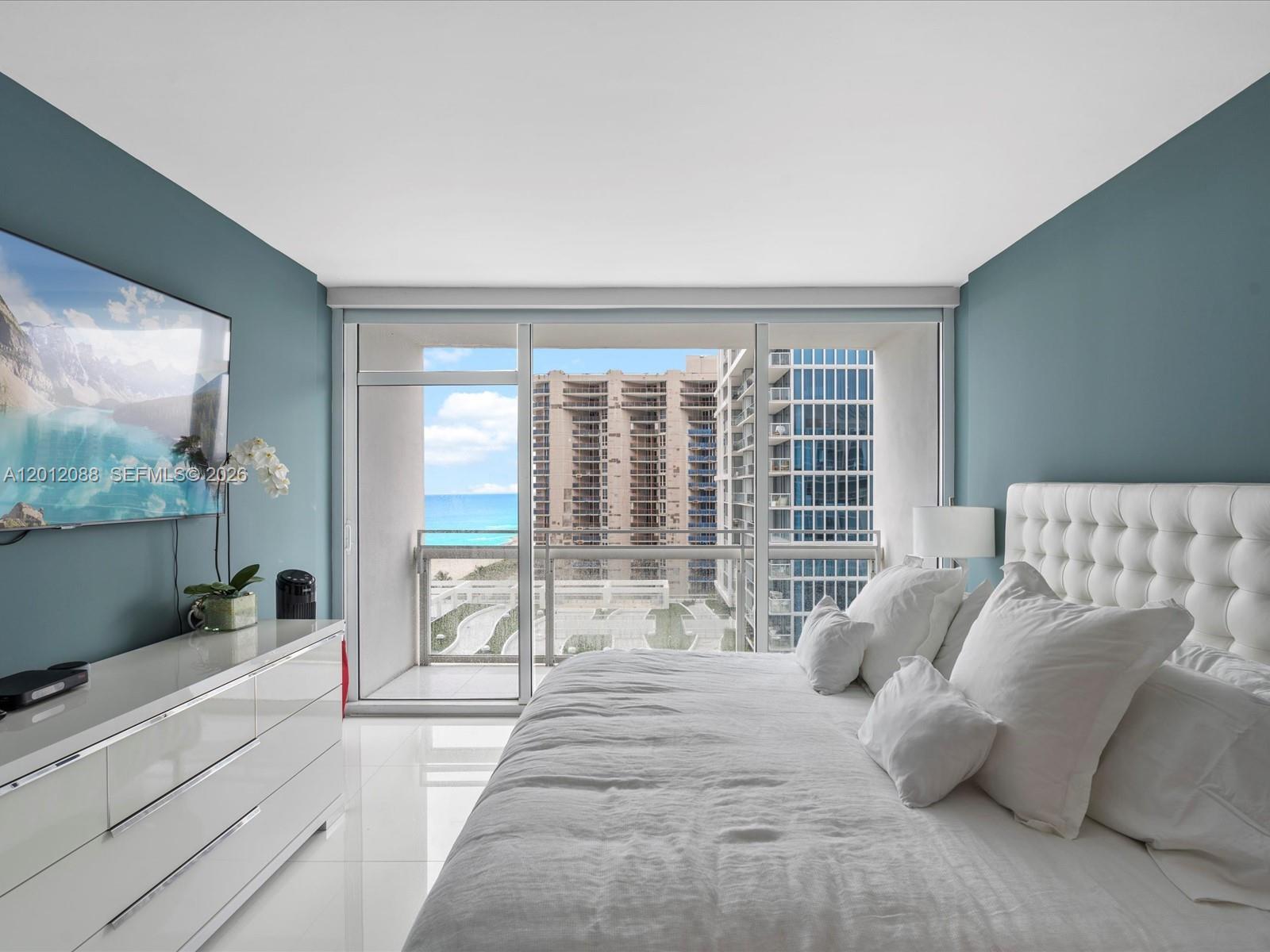 6801 Collins Ave #1208, Miami Beach FL 33141