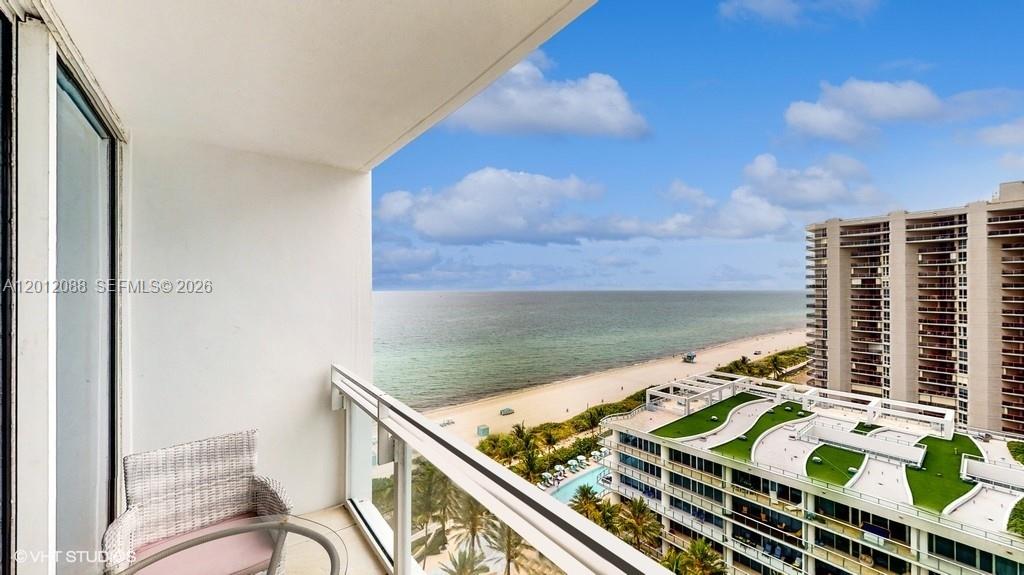 6801 Collins Ave #1208, Miami Beach FL 33141