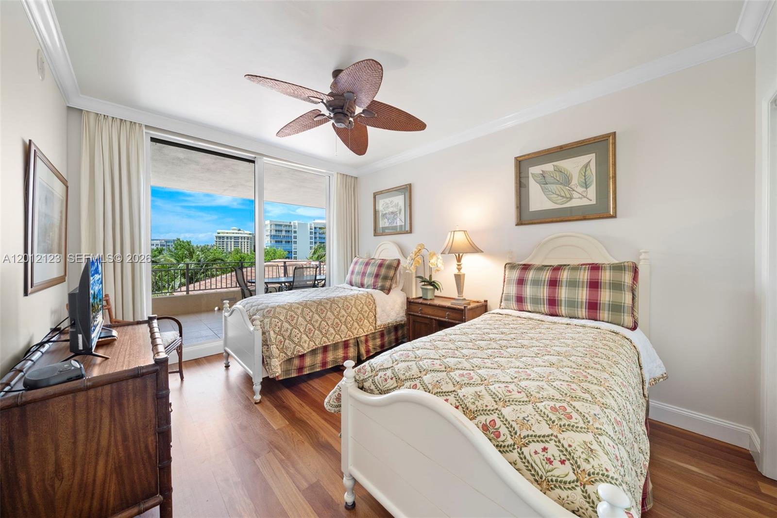 791 Crandon Blvd #404, Key Biscayne FL 33149